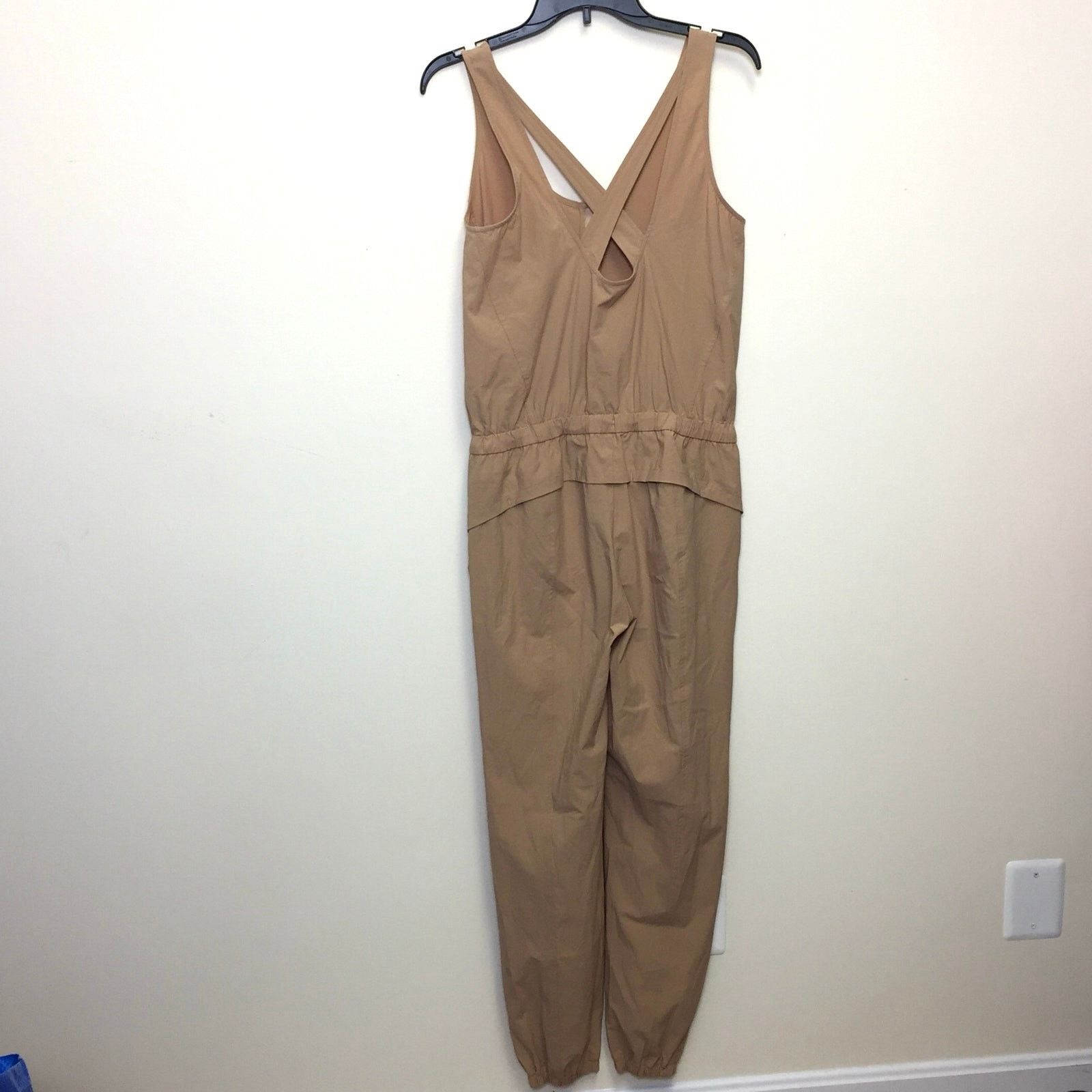 Lululemon NWOT Lululemon Shift in Time Jumpsuit Sz 6 Beech Wood $148 Size 28" / US 6 / IT 42 - 2 Thumbnail
