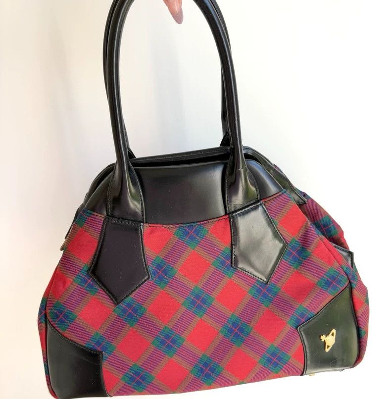 Vivienne Westwood Vivienne Westwood size os Used red checkered bowling bag ha Size ONE SIZE - 1 Thumbnail
