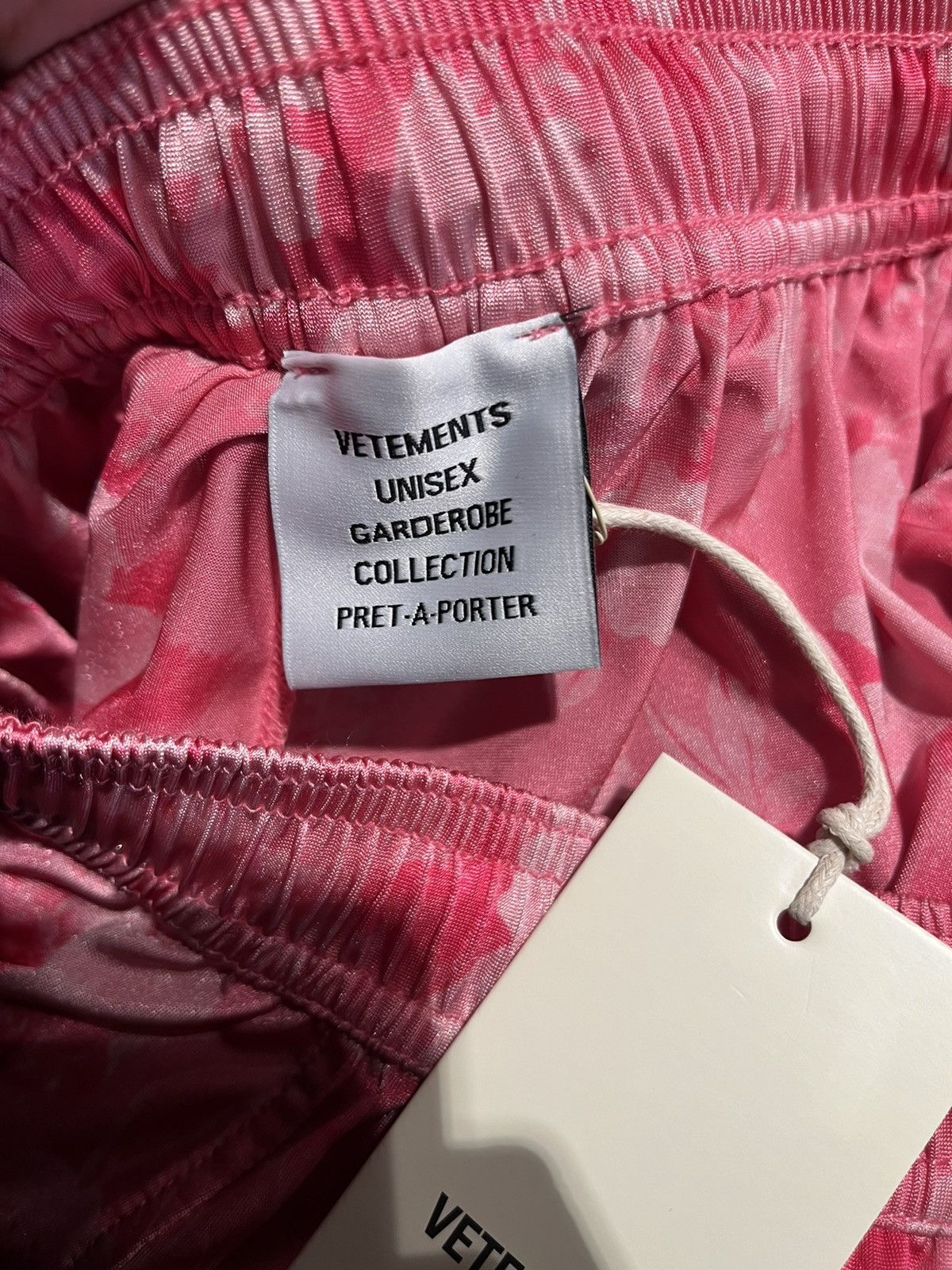 Vetements Pink logo print shorts Size 25" / US 0 / IT 36 - 7 Thumbnail
