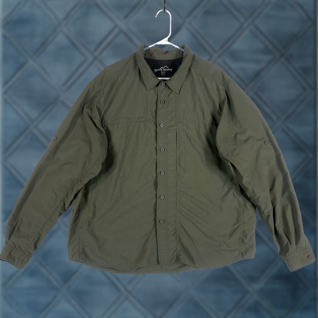 Eddie Bauer Eddie Bauer Button-Up Shirt Mens XL Green Long Sleeve Casual Pockets Camp Heritage Travex Modern Regular Fit Size US XL / EU 56 / 4 - 1 Thumbnail