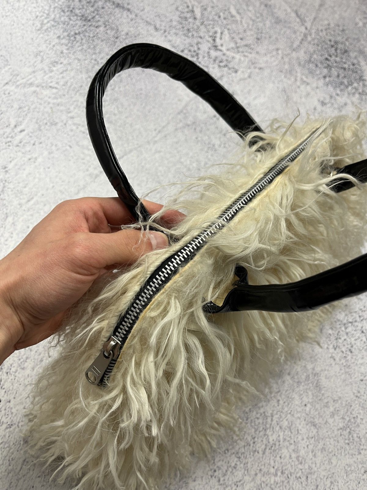 Japanese Brand Vintage Japanese Style Faux Fur Fred Hayman Shoulder Bag Y2k Size ONE SIZE - 8 Thumbnail