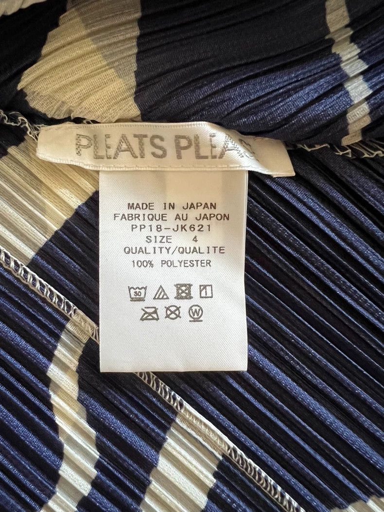 Issey Miyake Issey Miyake size:4 Black pleated long-sleeved shirt Size XS / US 0-2 / IT 36-38 - 3 Thumbnail