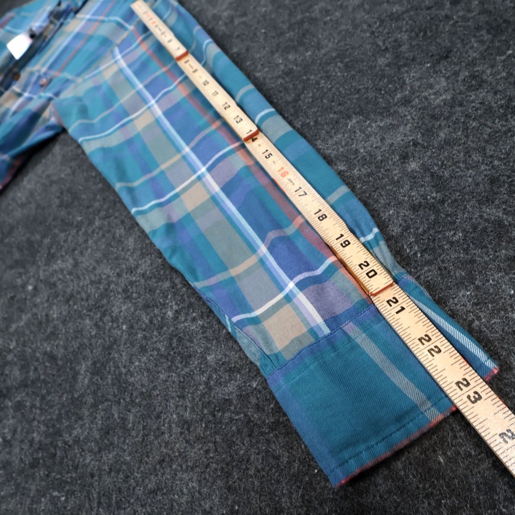 Arrow Dover by Arrow Shirt Mens Medium Teal Plaid Chevella Button Down Excellent Long Sleeve Size US M / EU 48-50 / 2 - 5 Thumbnail