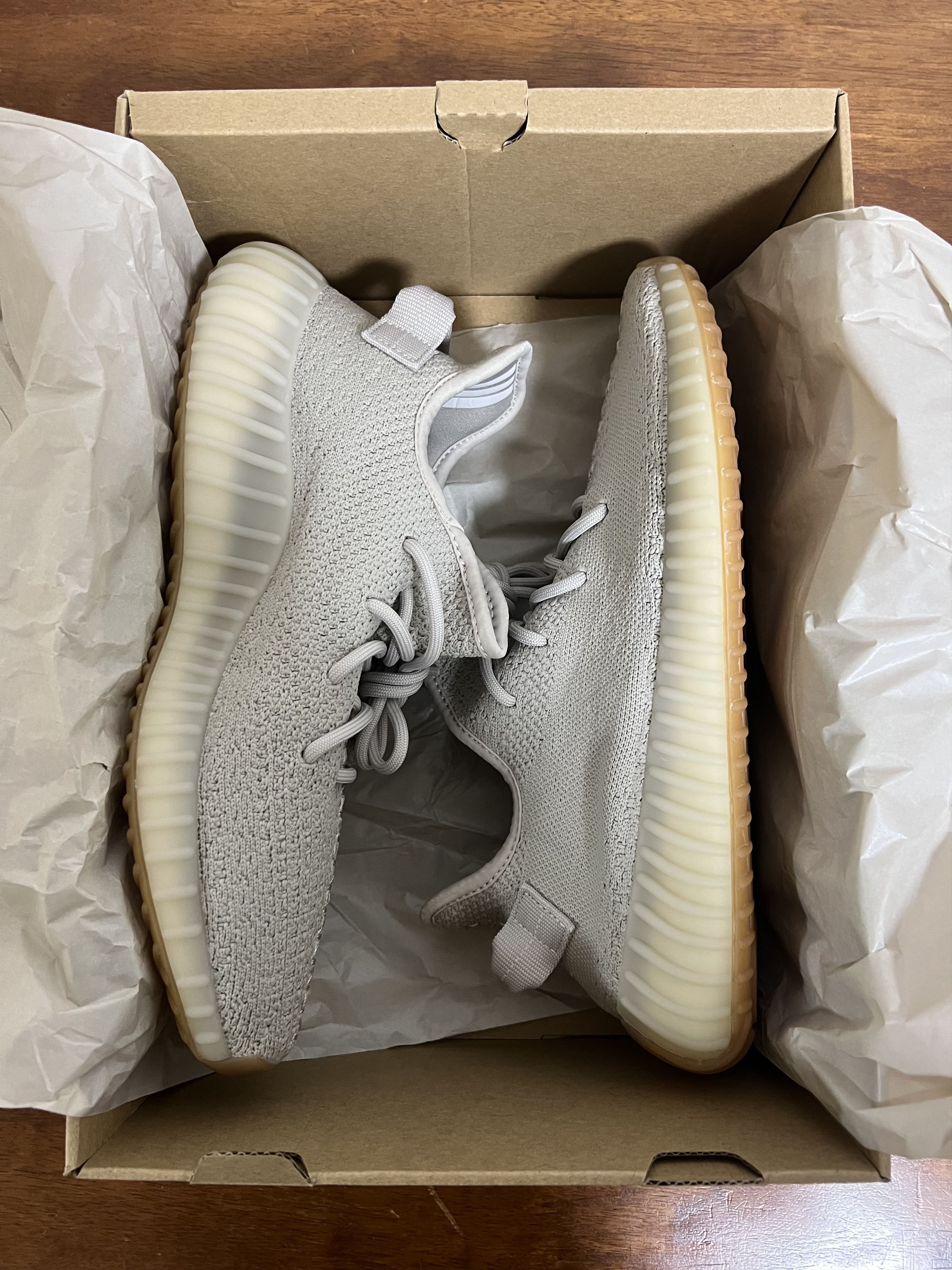 Adidas 💚 Adidas Yeezy Boost 350 V2 Sesame US 9.5 NEW Size US 9.5 / EU 42-43 - 9 Thumbnail