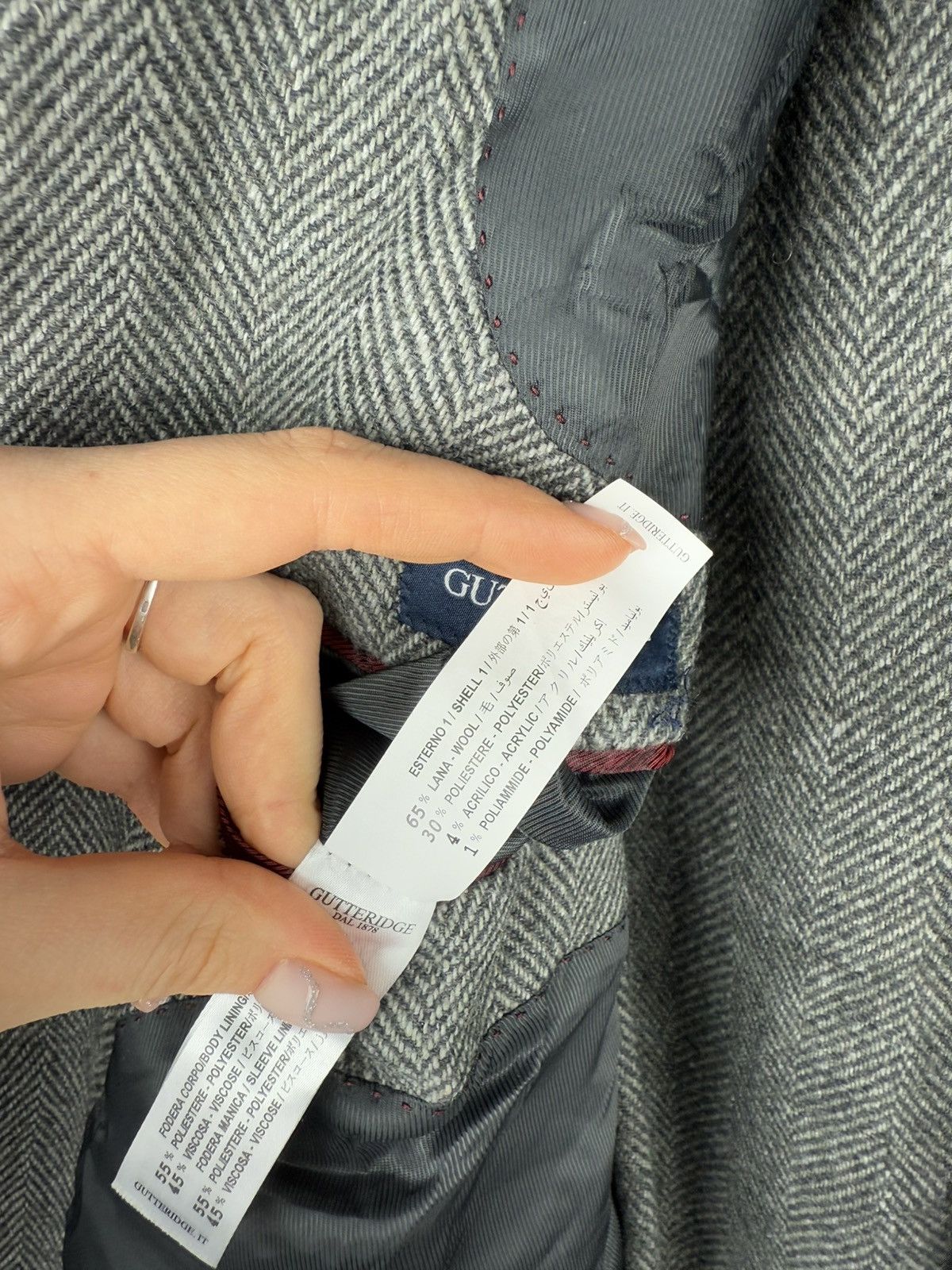 Vintage Gutteridge Men’s Wool Herringbone Tweed Overcoat Coat Jacket Size US XXL / EU 58 / 5 - 22 Thumbnail