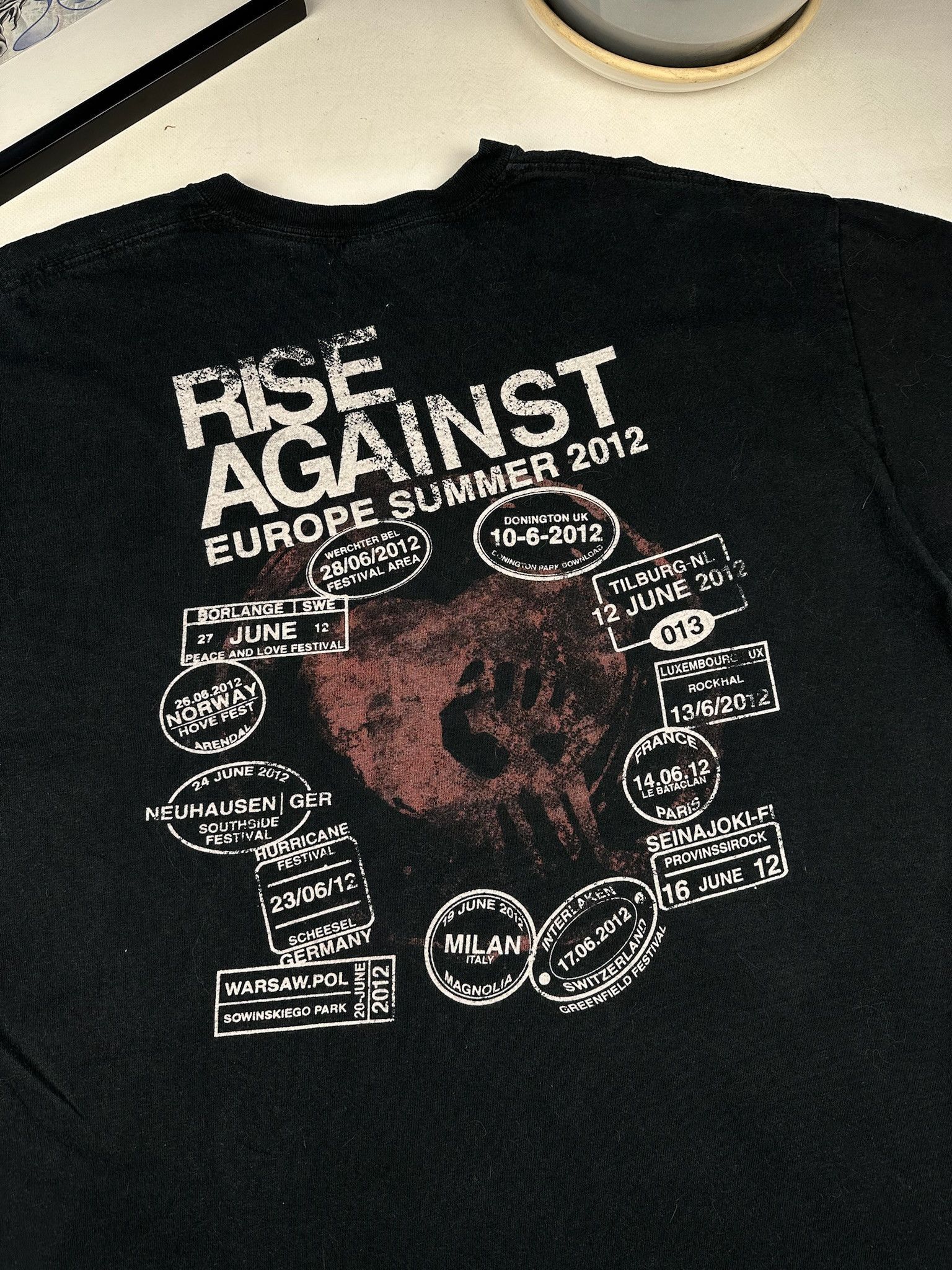 Band Tees Y2k Rise Against Band Tee Size US XL / EU 56 / 4 - 3 Thumbnail
