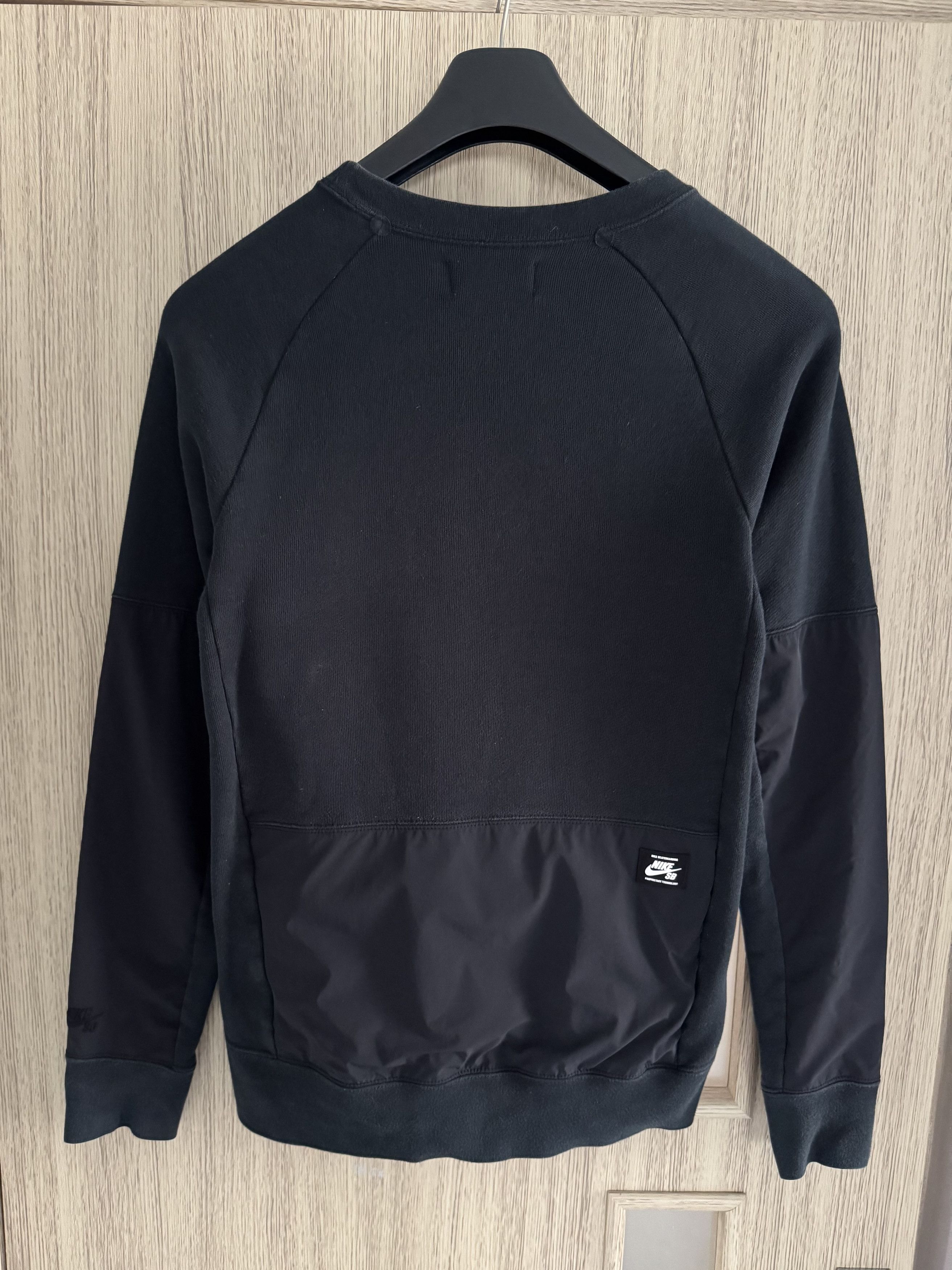 Nike Nike SB Crew Neck Pocket Sweatshirt Black Size US S / EU 44-46 / 1 - 2 Thumbnail