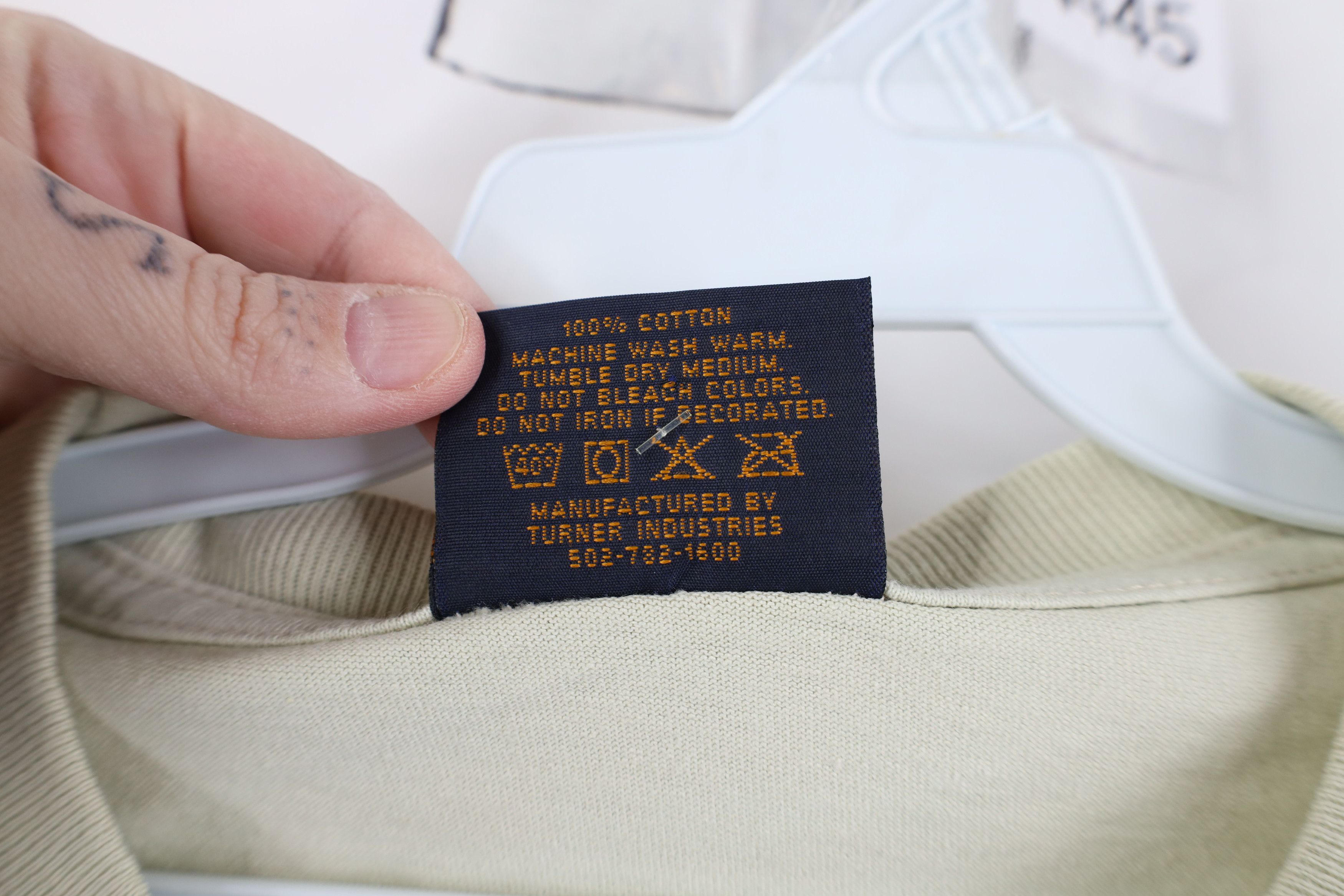 Vintage Deadstock Vintage 90s Streetwear T-Shirt Beige USA Pocket Size US L / EU 52-54 / 3 - 8 Thumbnail