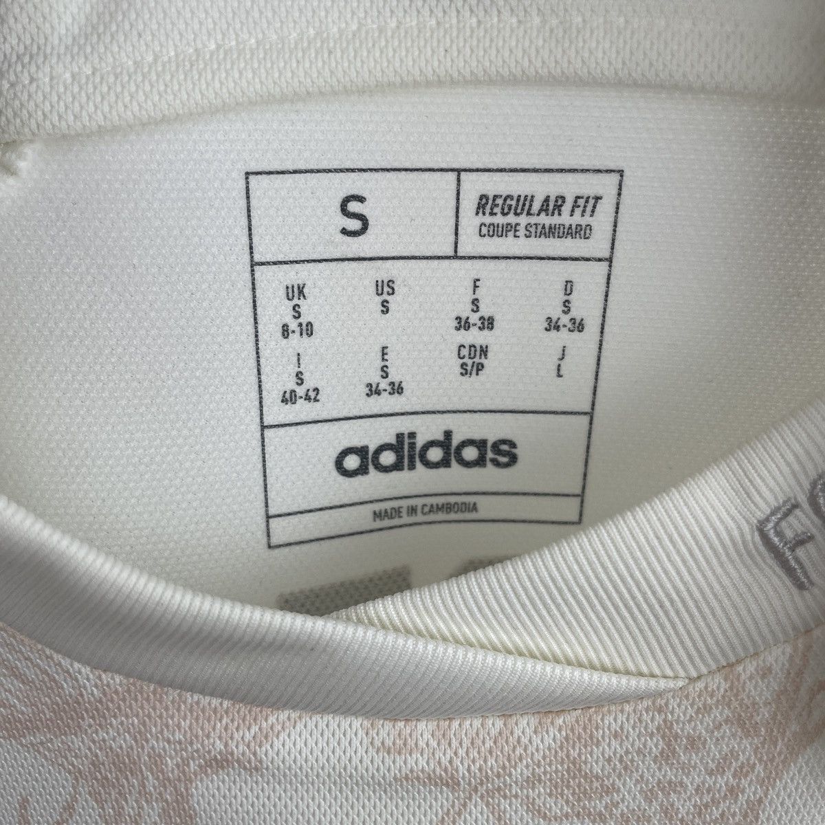 Adidas Bayern Munich Jamal Musiala Third Jersey Women’s 2022/2023 Size S / US 4 / IT 40 - 4 Thumbnail