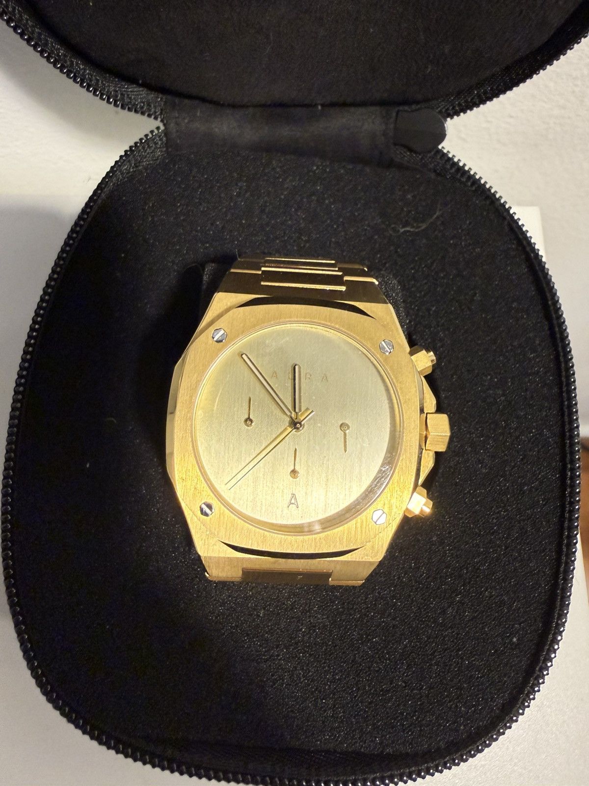 Other Aura Watch 1023 CHRONOGRAPH: GOLD - 40mm Size 40 - 1 Thumbnail