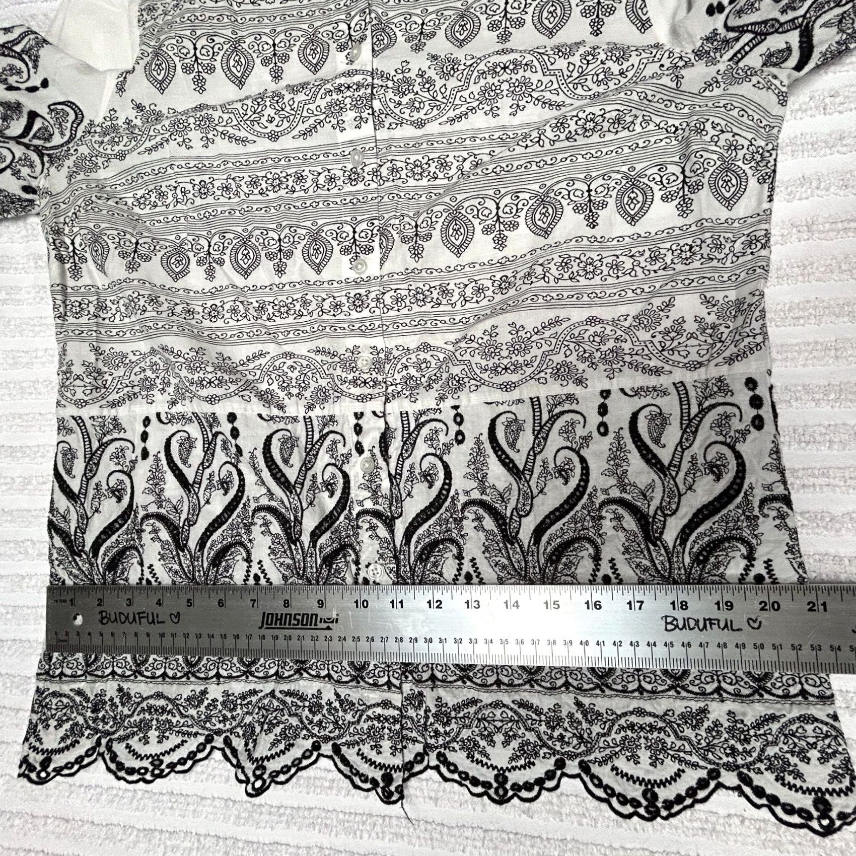 Vintage Chico's Womens White Black Paisley Eyelet Shirt 3/4 Sleeve Top Size 2P US 12/14P Size XS / US 0-2 / IT 36-38 - 6 Thumbnail