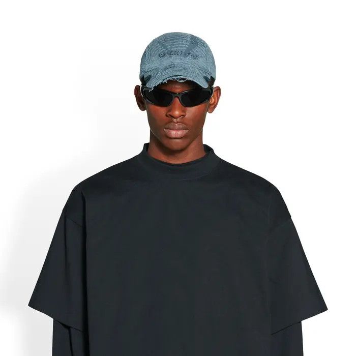 Balenciaga o1w1db10126 Size: M / Laser Destroyed Hat / Cap Size ONE SIZE - 4 Thumbnail