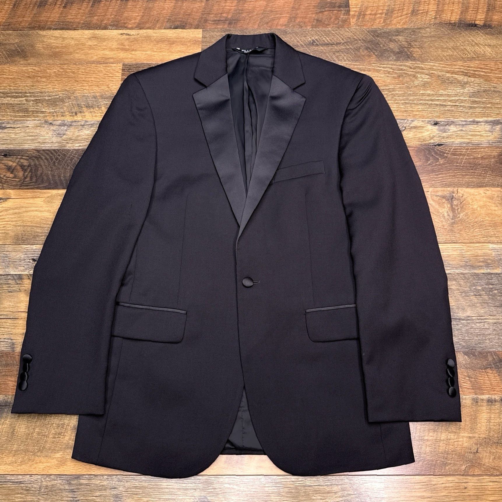 Jos. A. Bank Jos A Bank Traveler Tuxedo Suit 38 Regular Black 32 Waist Pants 2 Piece Formal Shirt? Size 38R - 2 Thumbnail