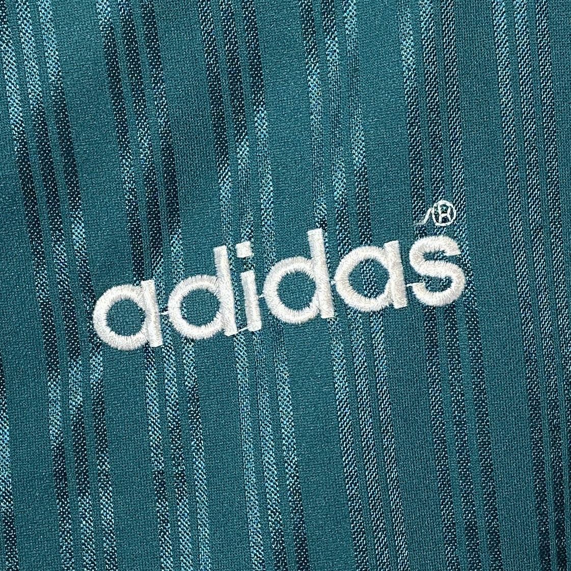 Adidas Vintage Liverpool Away Jersey Carlsberg Adidas L UK 1995/96 Size US L / EU 52-54 / 3 - 2 Thumbnail