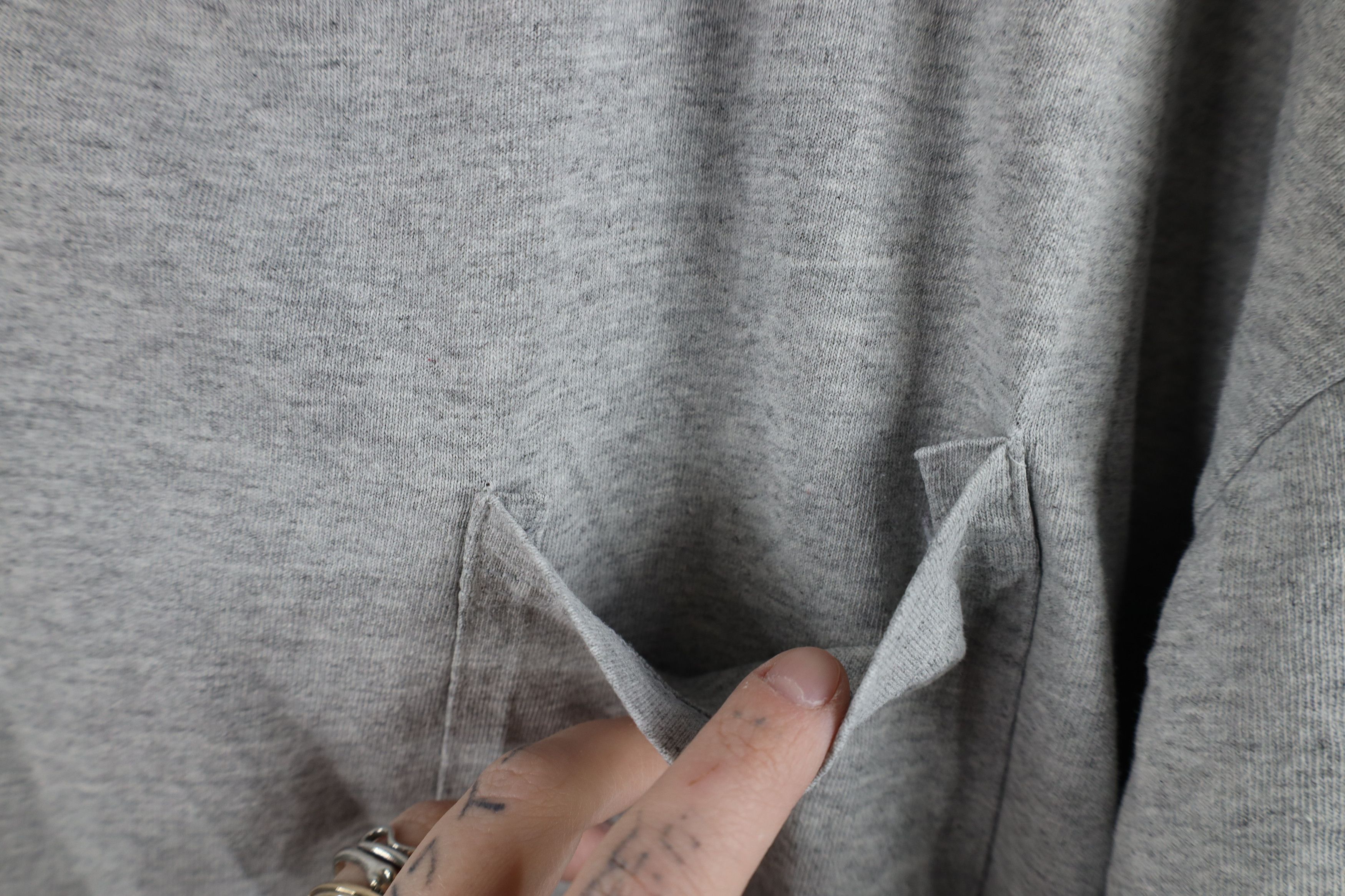 Vintage Vintage 90s Streetwear Heavyweight T-Shirt Heather Gray Size US L / EU 52-54 / 3 - 5 Thumbnail