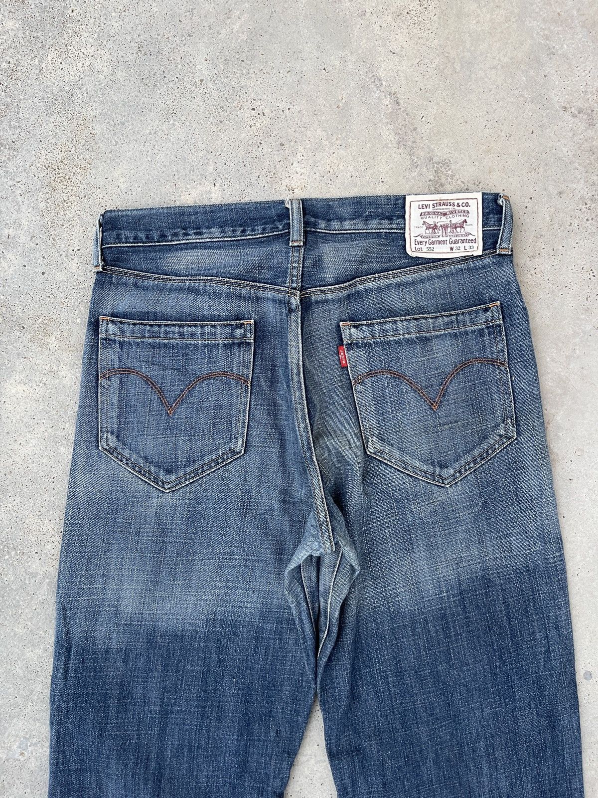 Levi's × Levi's Vintage Clothing × Vintage Levi’s 552 Vintage Y2K Faded Blue Denim Jeans Size US 32 / EU 48 - 4 Thumbnail