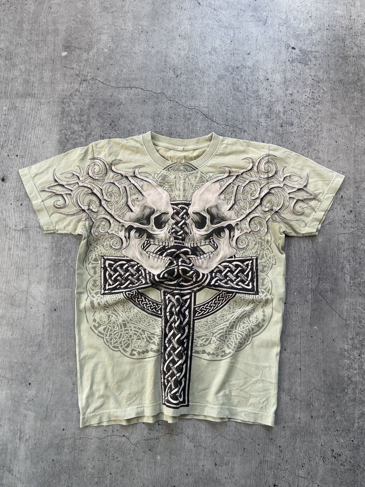 Vintage Vintage 90s Crazy Skull With Bats Grunge Graphic Tshirt Size US M / EU 48-50 / 2 - 5 Thumbnail