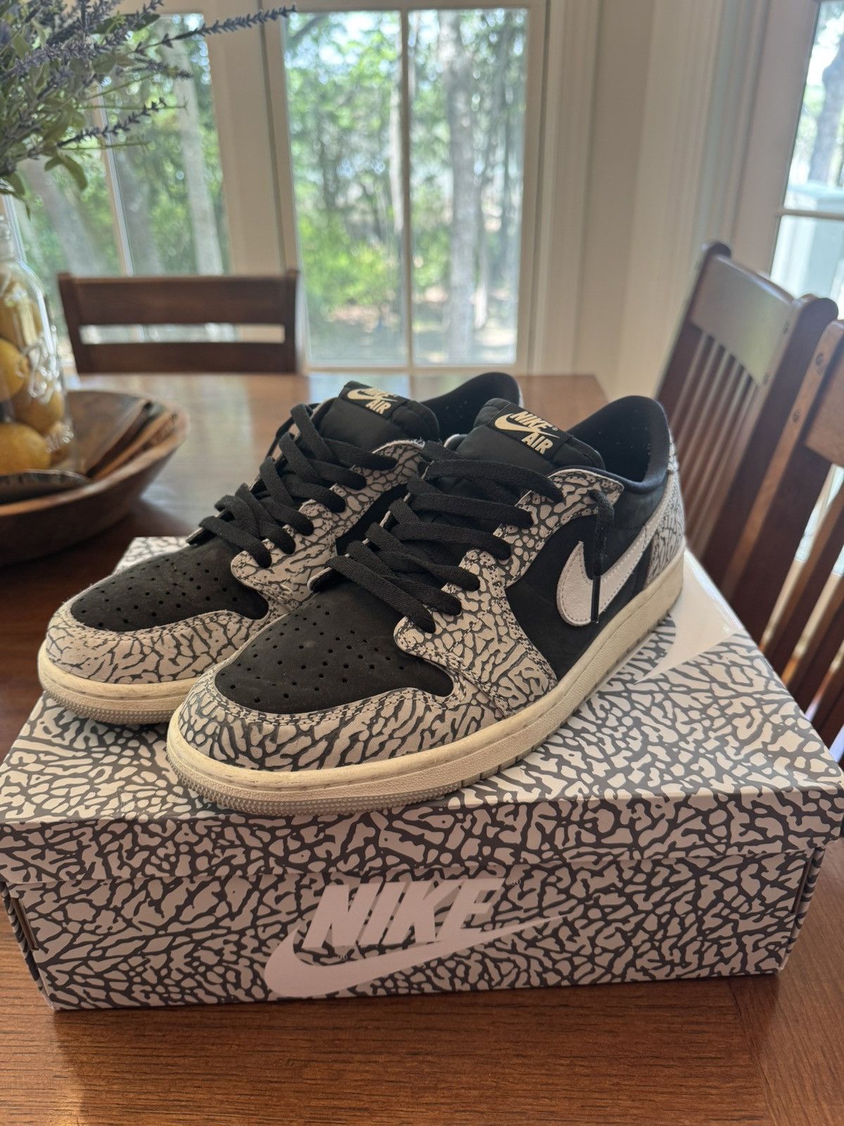 Nike Jordan 1 Low OG Cement Size US 11 / EU 44 - 2 Thumbnail