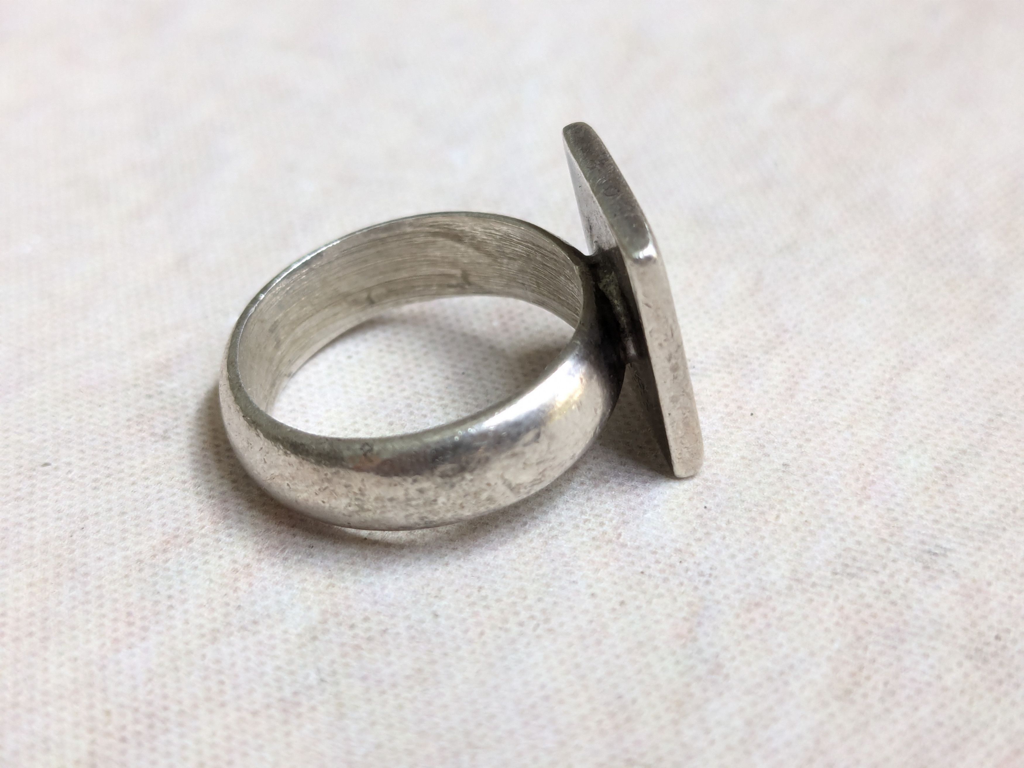Jewelry Vintage Sterling Silver Signet Ring 7.5 Square Band Size ONE SIZE - 2 Thumbnail