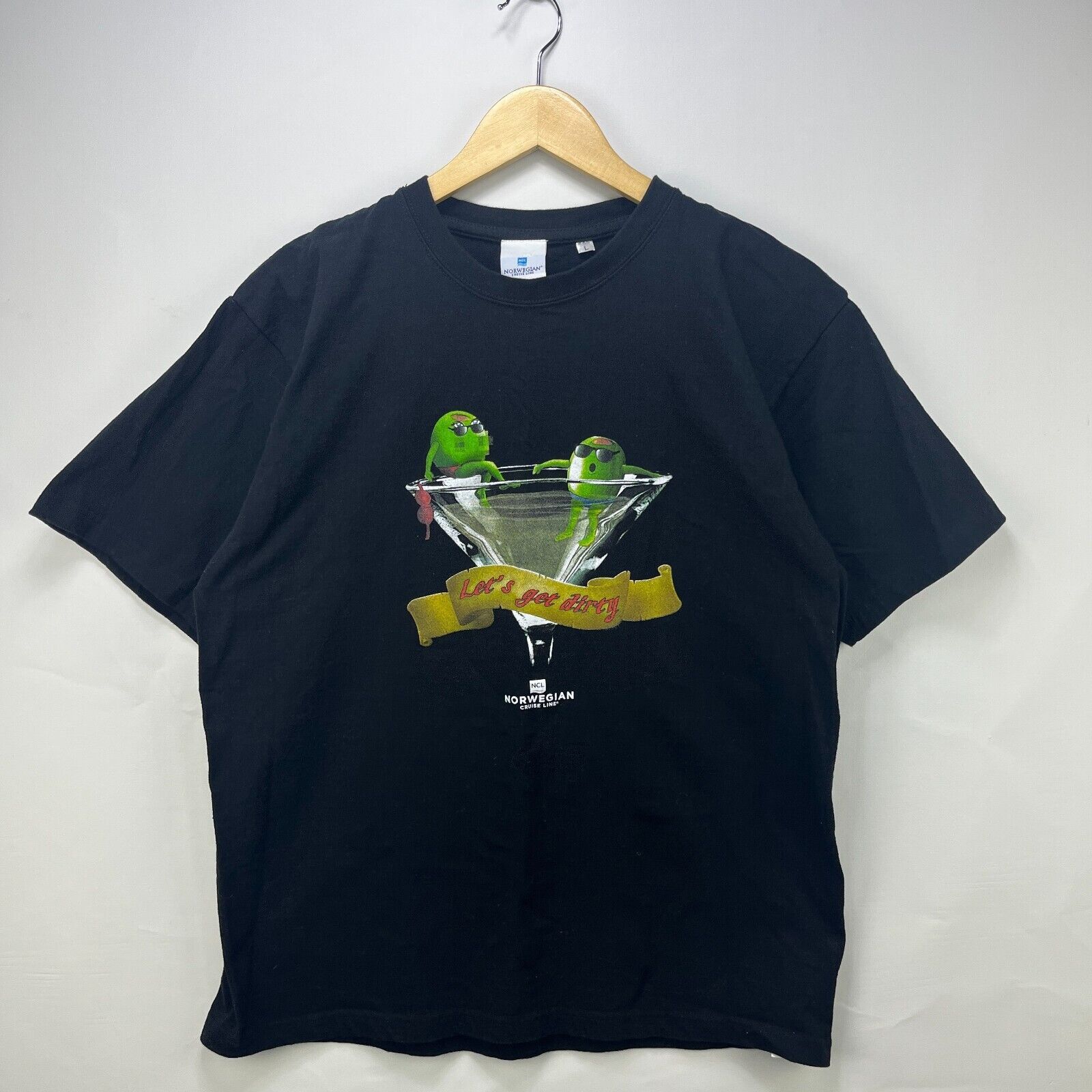 Vintage Vintage Bromley Norwegian Cruise Line Graphic T-Shirt Large Size US L / EU 52-54 / 3 - 1 Thumbnail