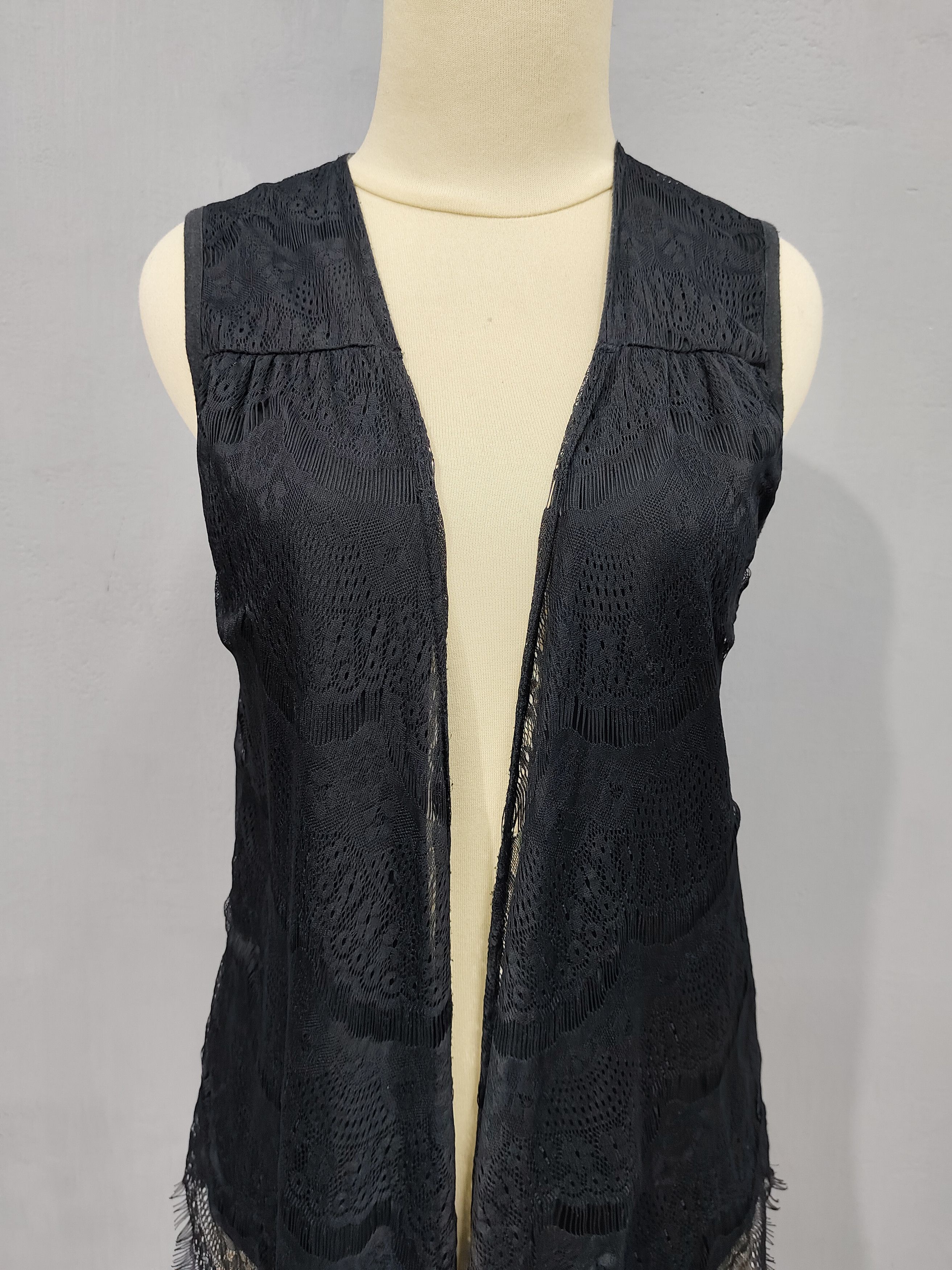 Japanese Brand Le Fraise🇯🇵 Gothic Boho Mori Lace Asymmetric Layered Vest Size L / US 10 / IT 46 - 2 Thumbnail