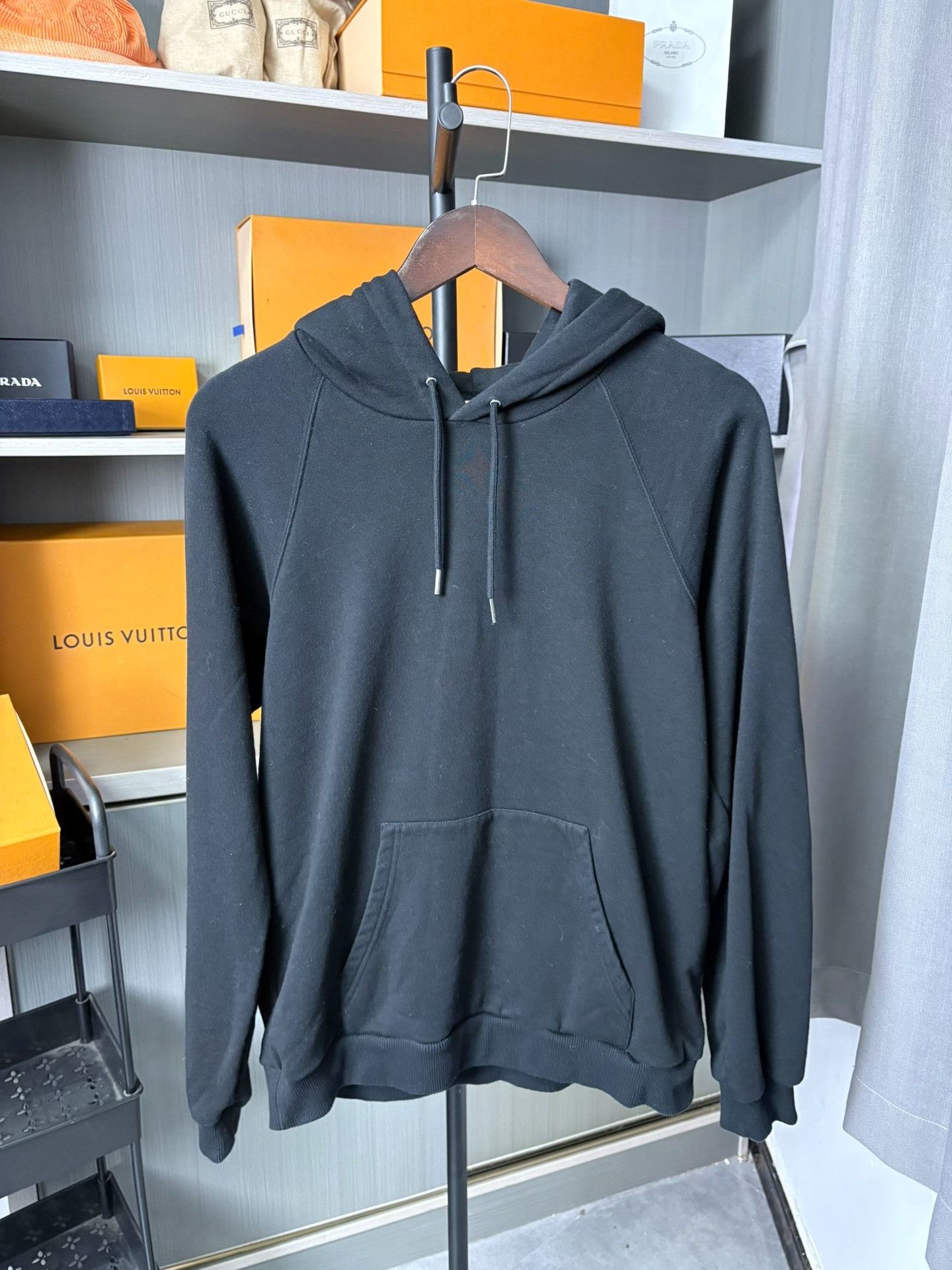 Celine Celine Black Hoodie M Women Size M / US 6-8 / IT 42-44 - 1 Thumbnail