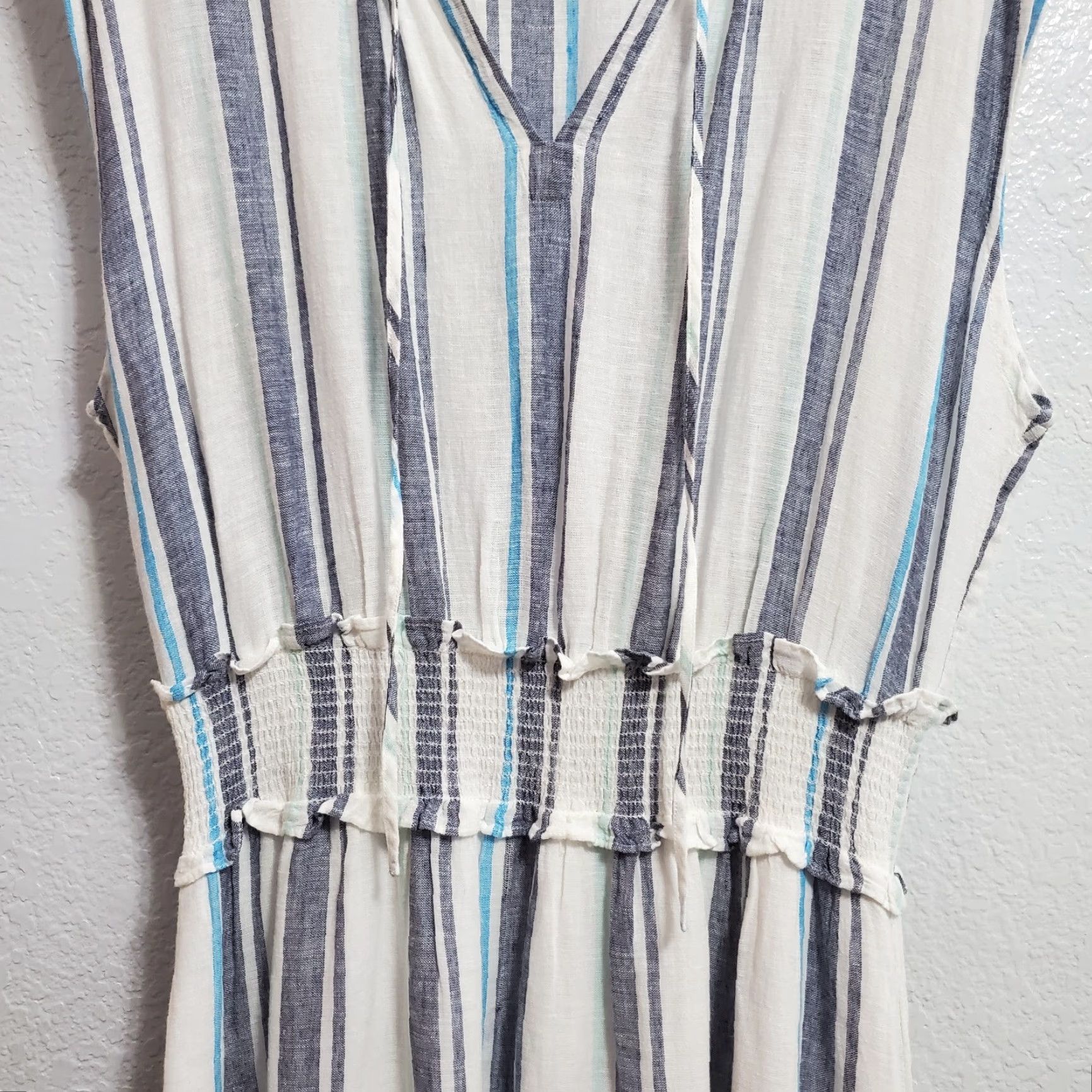 Rails Rails Dress Women L Midi Aegean Blue White Stripe Sleeveless Linen Blend V-Neck Smocked Waist Lined Casual Sundress 55% Linen 45% Rayon Size L / US 10 / IT 46 - 6 Thumbnail