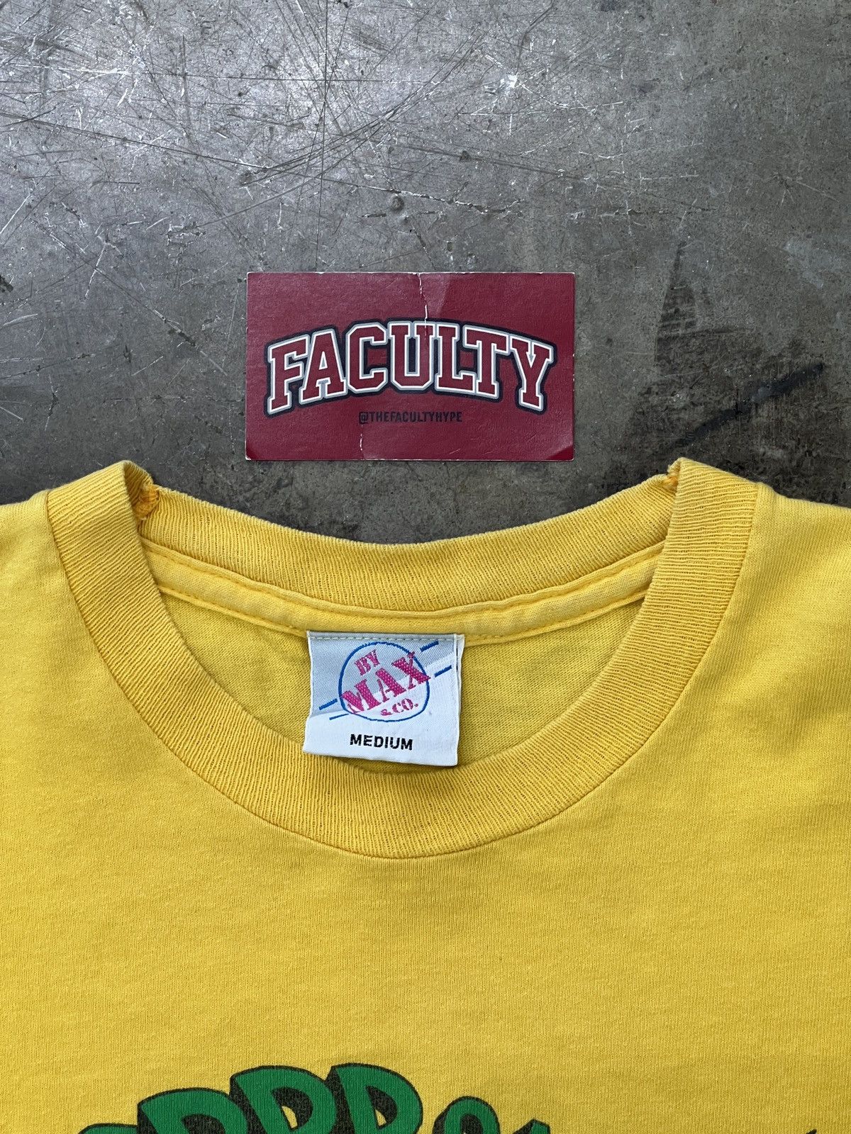 Vintage × Warner Bros Vintage 1994 Taz Garbage Single Stitch Tee Medium Size US M / EU 48-50 / 2 - 3 Thumbnail