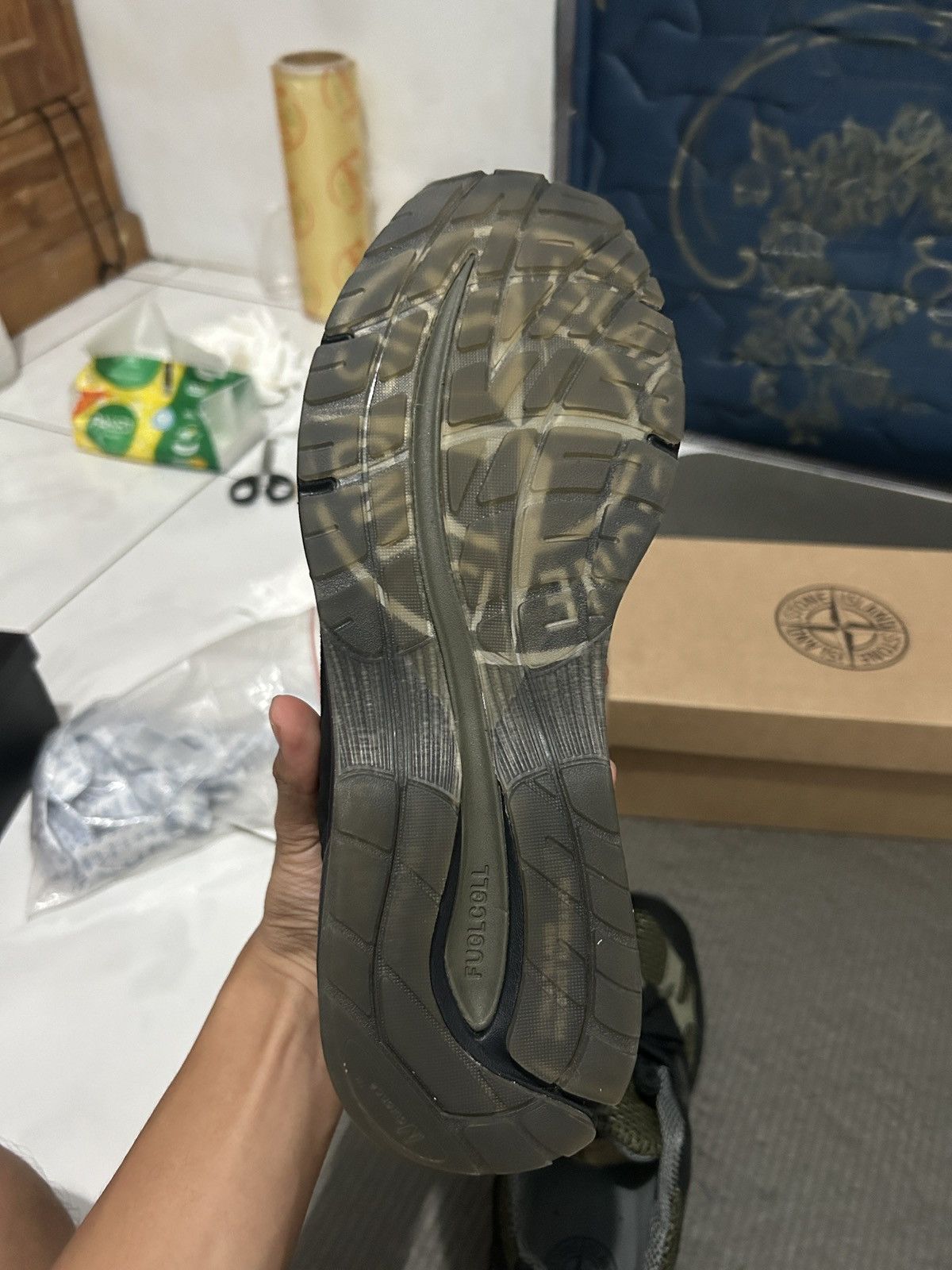 New Balance × Stone Island new balance 991v2 stone island Size US 7 / EU 40 - 7 Thumbnail