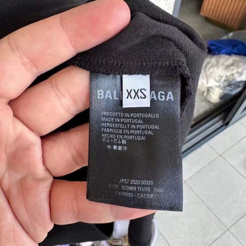 Balenciaga Balenciaga short sleeves 2505-Nextarrow Size US XXS / EU 40 - 4 Thumbnail