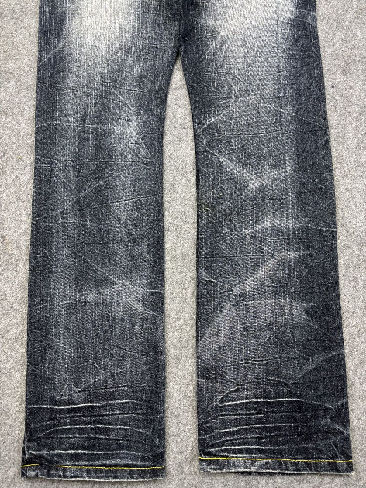 Japanese Brand Blow By Blue Crazy Fades Distressed Mild Denim F815 Size US 33 - 11 Thumbnail