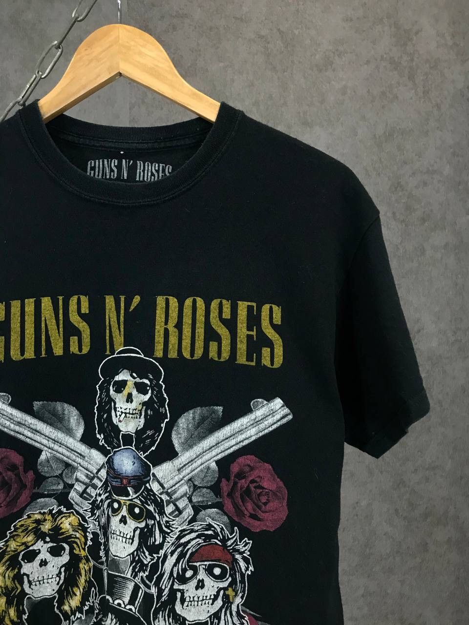 Band Tees Guns N Roses rock band tour tee Size US M / EU 48-50 / 2 - 3 Thumbnail