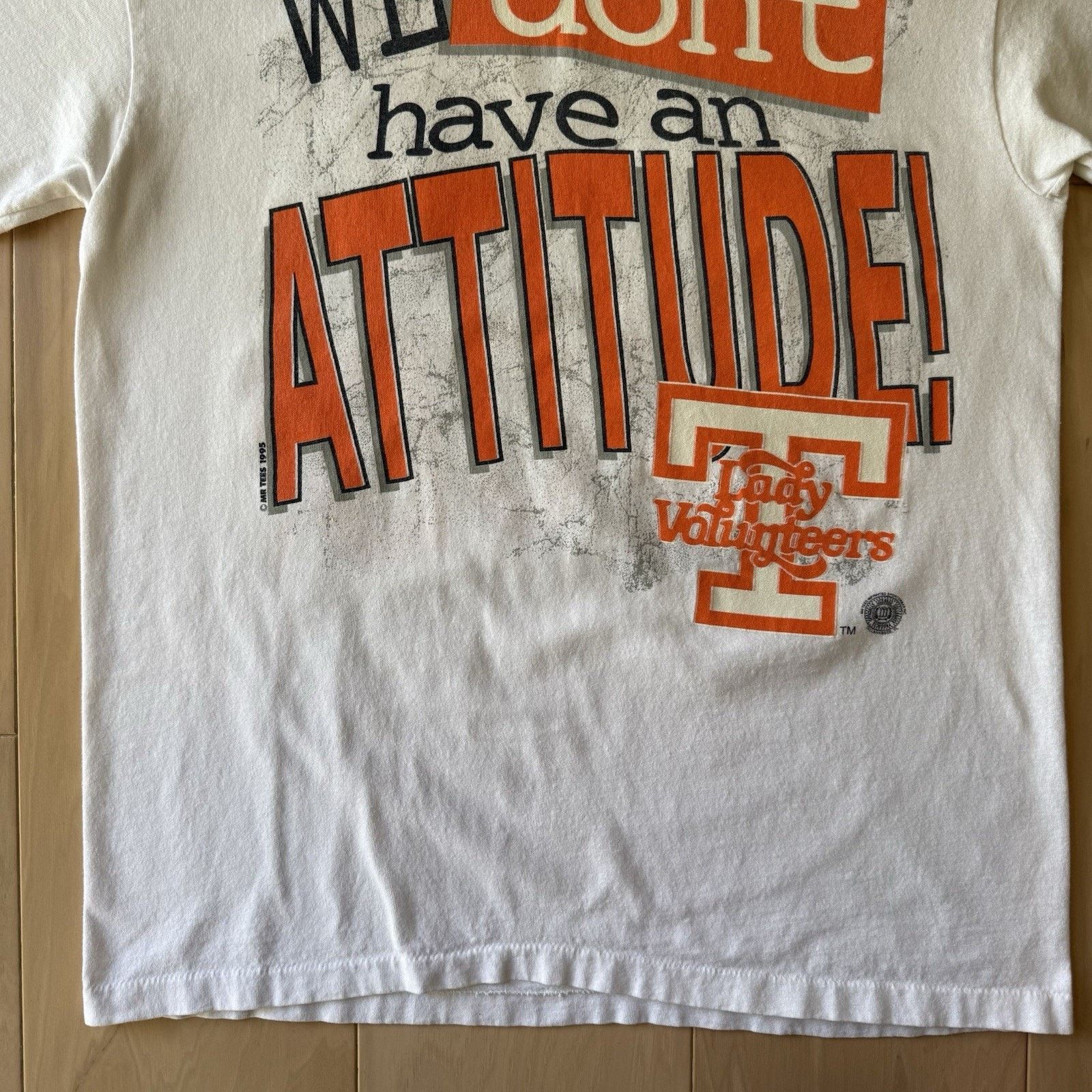 Vintage Vintage Tennessee Volunteers Shirt L White 90s Women's Size US L / EU 52-54 / 3 - 4 Thumbnail