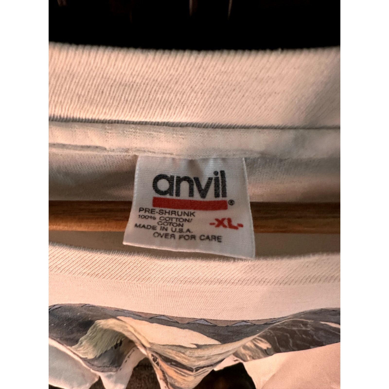 Anvil Vintage 90s Native American One with the Earth T-shirt SZ L Size US XL / EU 56 / 4 - 2 Thumbnail
