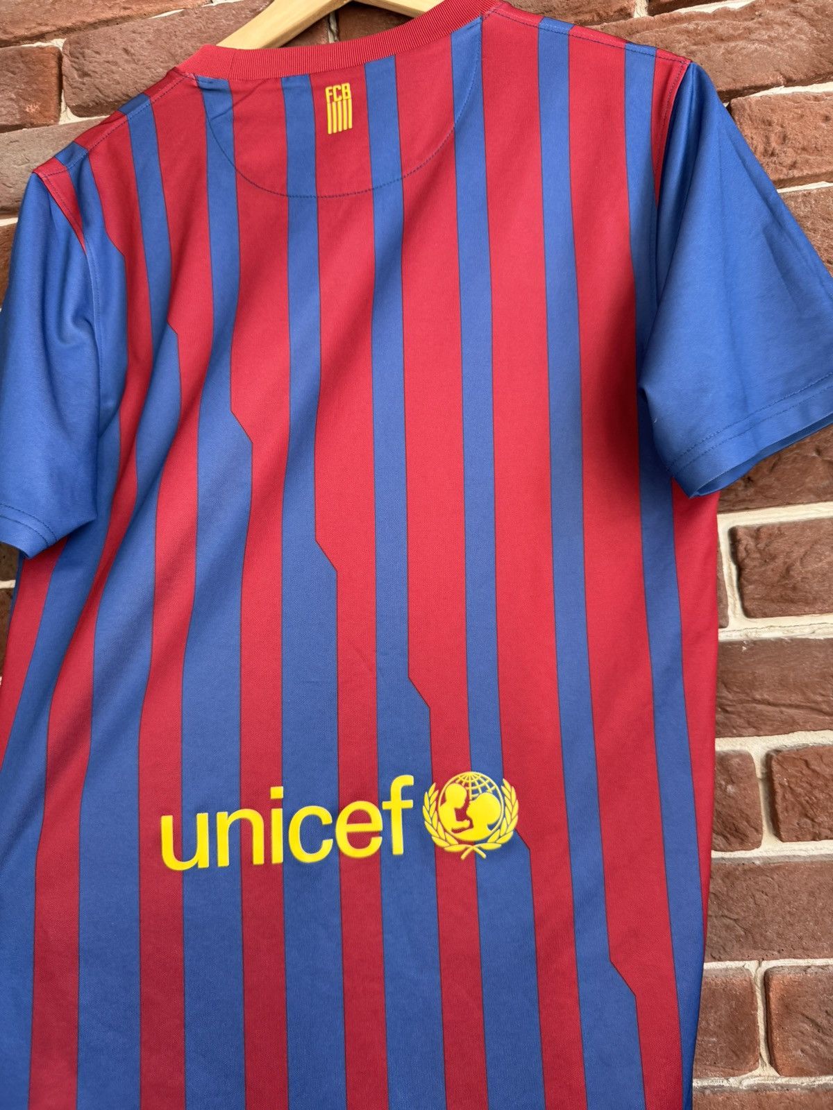Nike Rare Vintage FC Barcelona Y2K Red Jersey Nike Swoosh Soccer Size US S / EU 44-46 / 1 - 10 Thumbnail