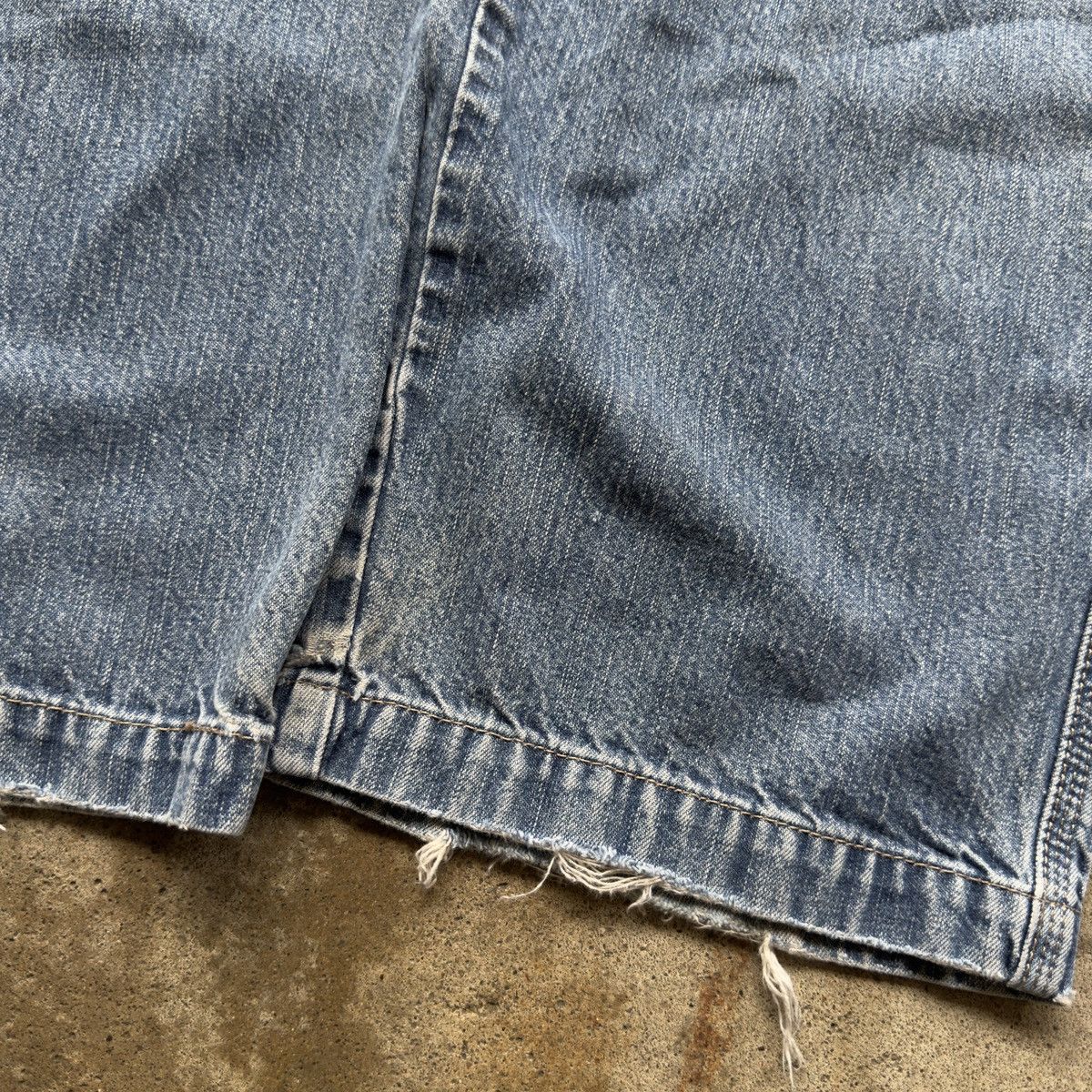Levi's Levi's Thrashed Faded Distressed Skater Jeans ERD Grunge Size US 34 / EU 50 - 12 Thumbnail