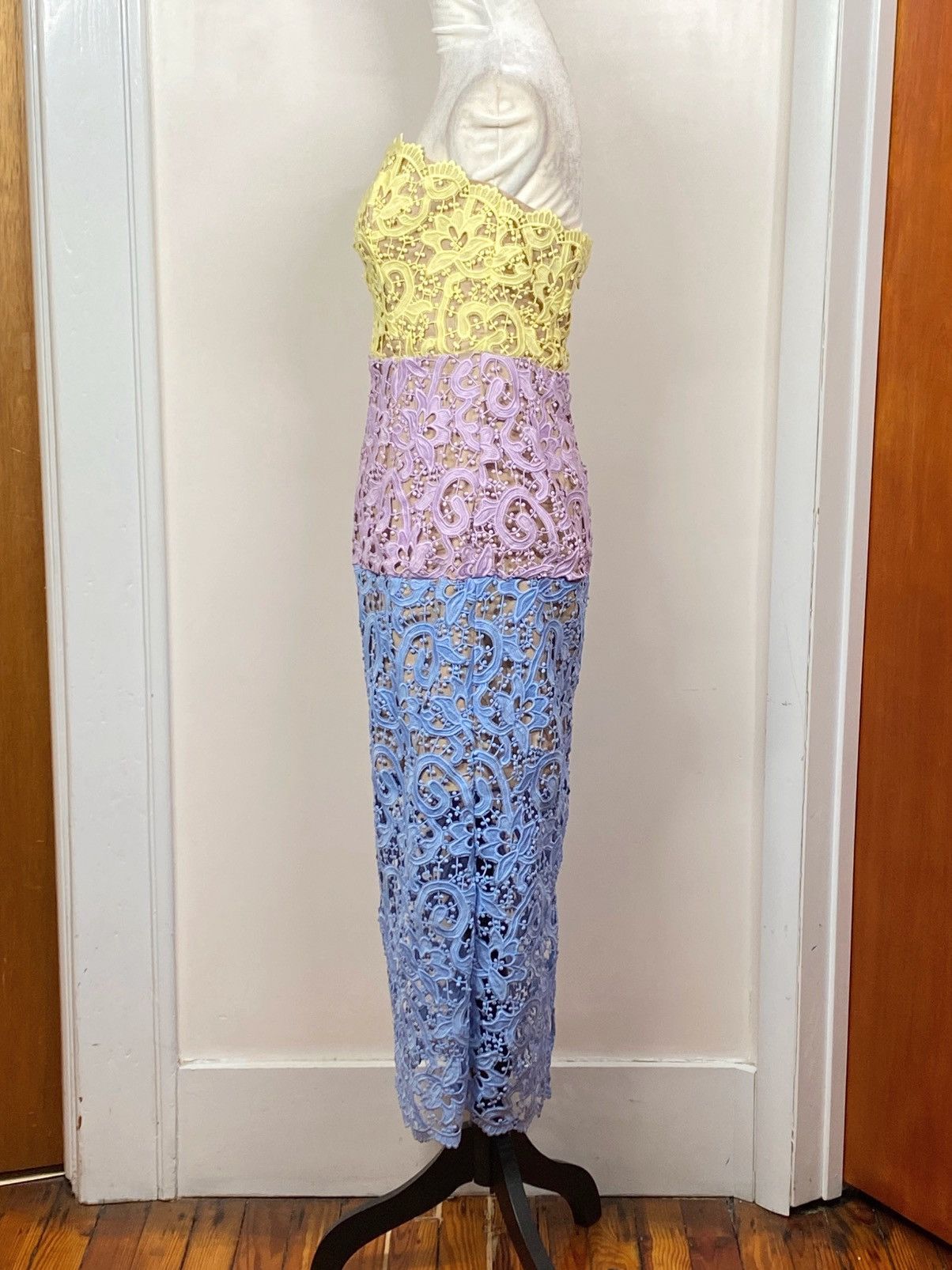 MILLY Milly Kait Colorblocked Lace Cocktail Dress size 10 Size L / US 10 / IT 46 - 8 Thumbnail