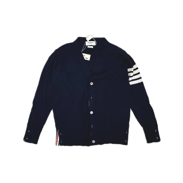 Thom Browne Thom Browne Classic V-Neck Wool Cardigan -2507 Size US M / EU 48-50 / 2 - 8 Thumbnail