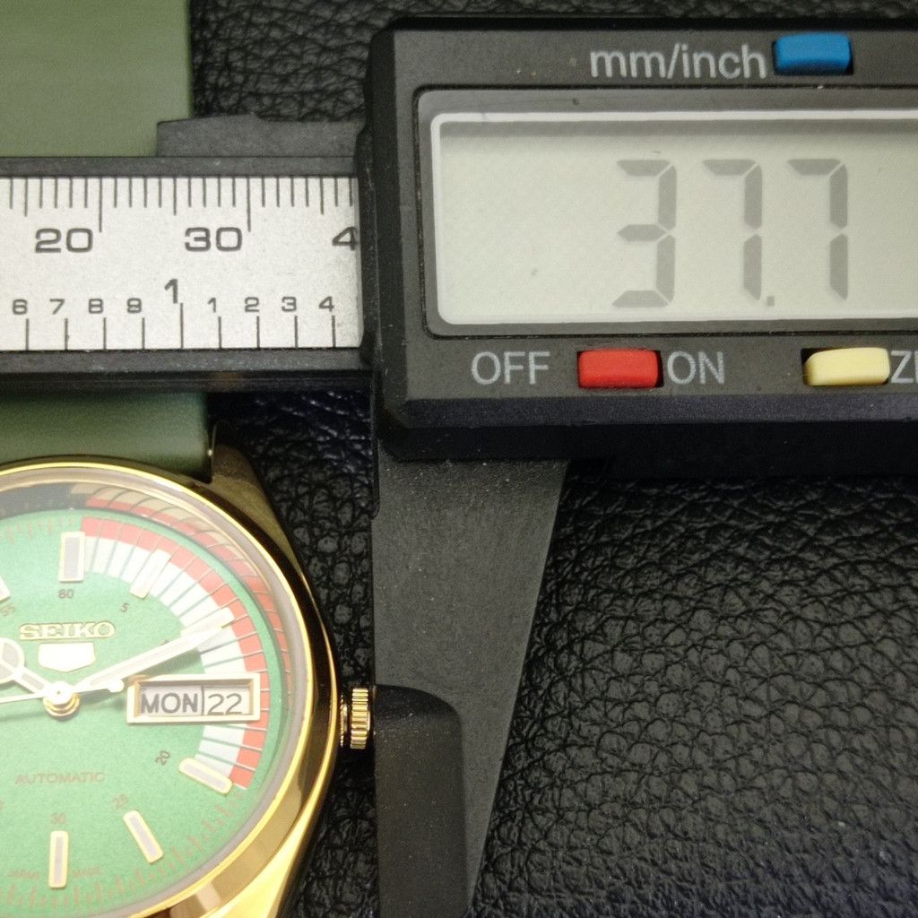 Seiko REFURBISHED VINTAGE SEIKO 5 AUTO JAPAN MENS WATCH a440703 Size 38 - 7 Thumbnail