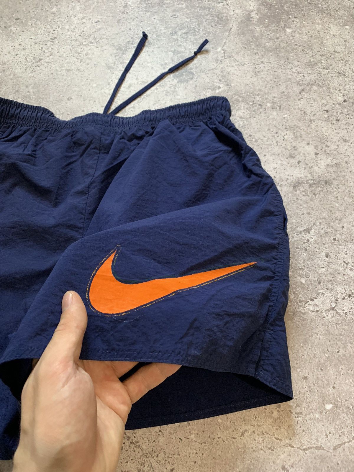 Nike × Vintage 00s Vintage Nike Big Logo Drill Shorts Rare Size US 26 / EU 42 - 3 Thumbnail