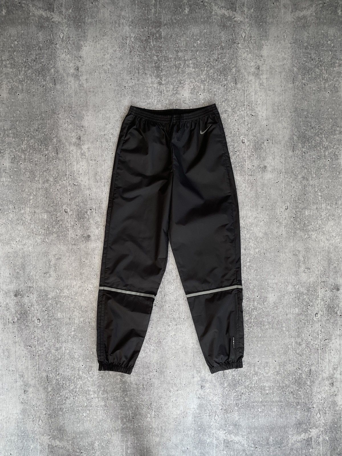 Nike × Vintage Vintage Nike Black Lightweight Sports Pants, Polyester S Size US 30 / EU 46 - 1 Thumbnail