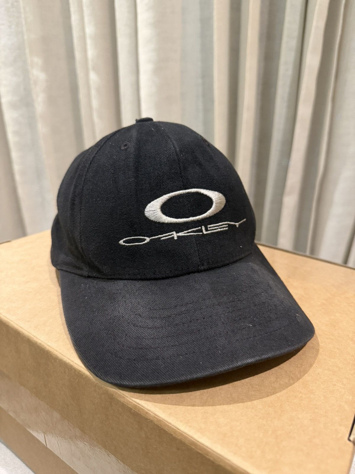 Oakley Vintage 90s Oakley hat Size ONE SIZE - 1 Thumbnail