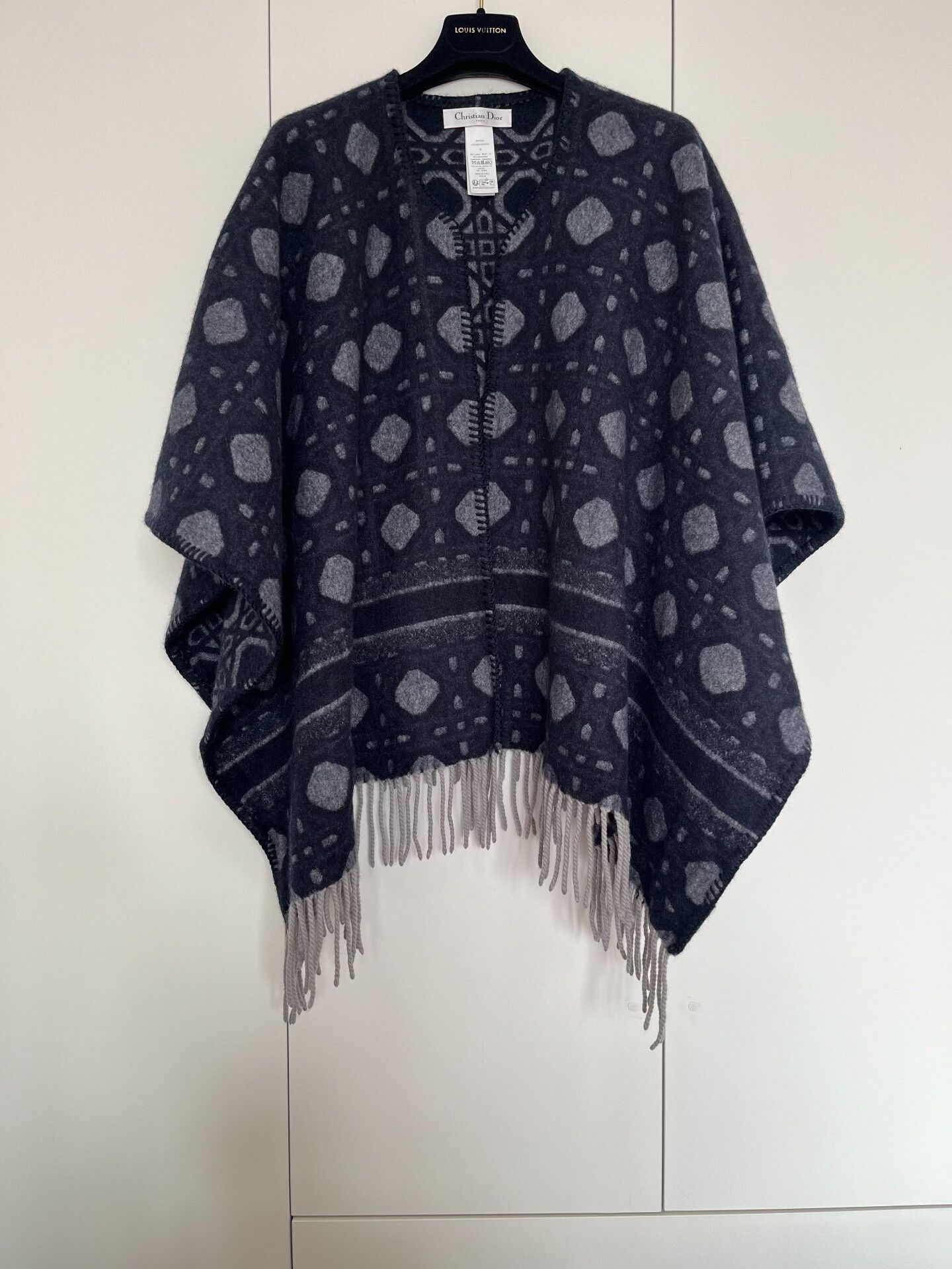 Dior Dior Shawl Cape Size ONE SIZE - 1 Thumbnail
