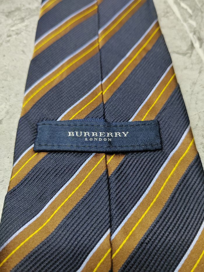 Burberry Burberry Tie Size ONE SIZE - 6 Thumbnail