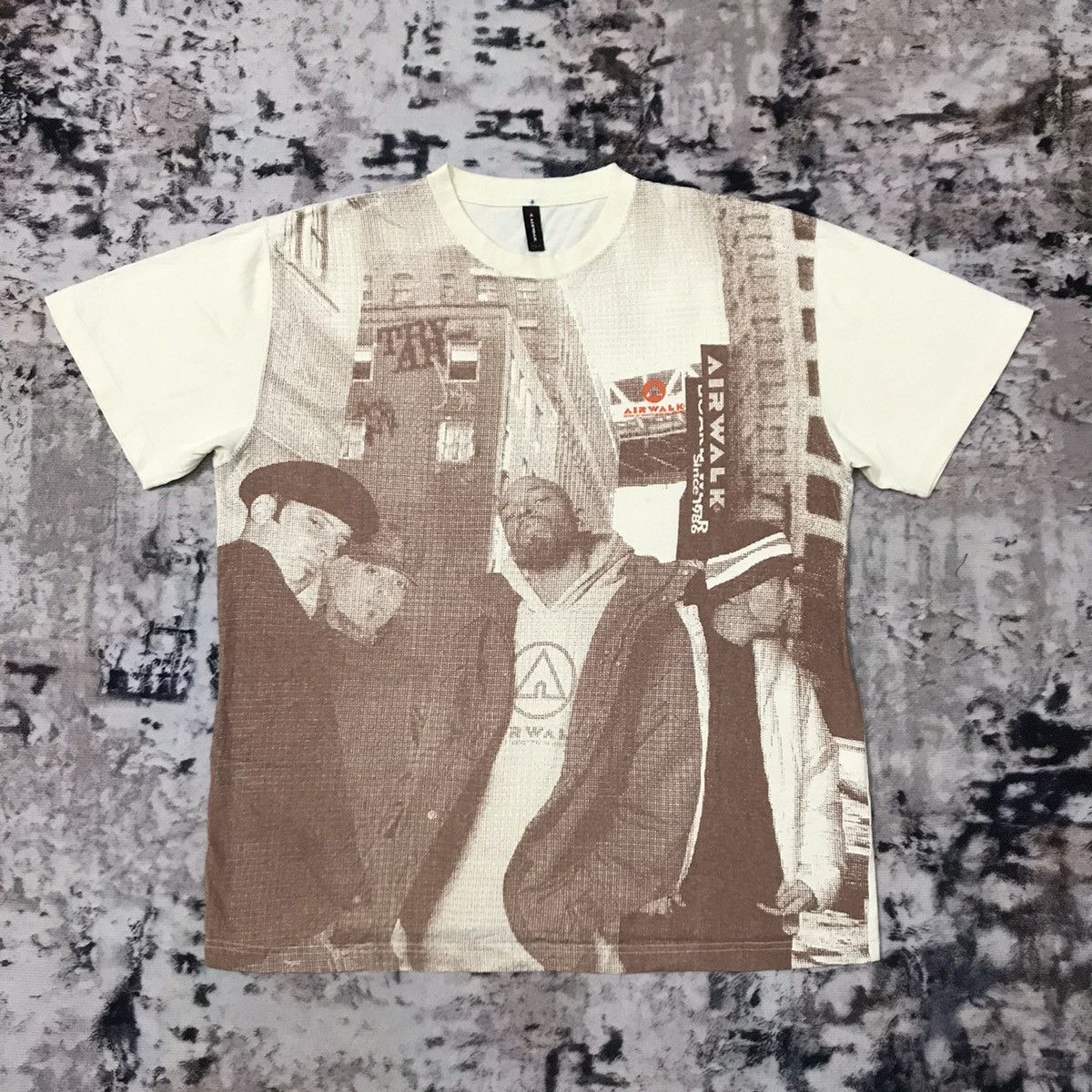 Airwalk Vintage Airwalk X Raptees Fullrpint Tshirt Size US L / EU 52-54 / 3 - 1 Thumbnail