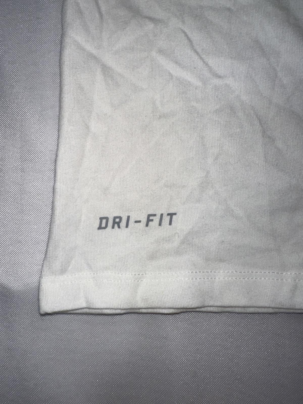 Nike Nike Dri-FIT Swoosh Athletic Training T-Shirt Size US L / EU 52-54 / 3 - 3 Thumbnail