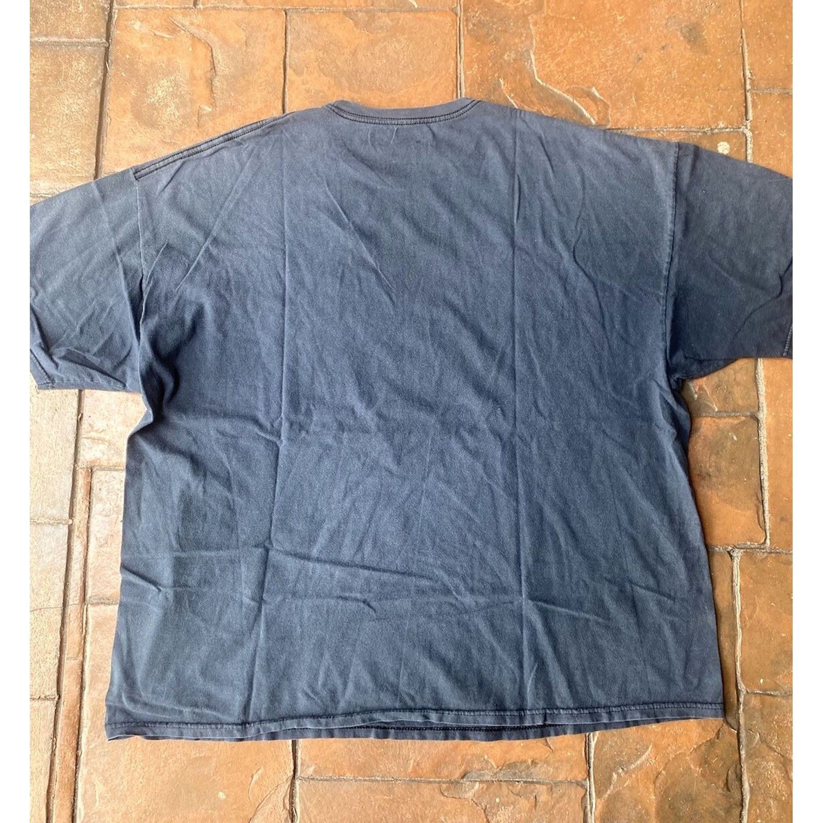 Rocawear VINTAGE Rocawear T-Shirt Hip Hop 3XL Black Short Sleeve Crew Neck Graphic Print Logo Grunge 90s City Fist Chain Mens Men Size US XXL / EU 58 / 5 - 3 Thumbnail
