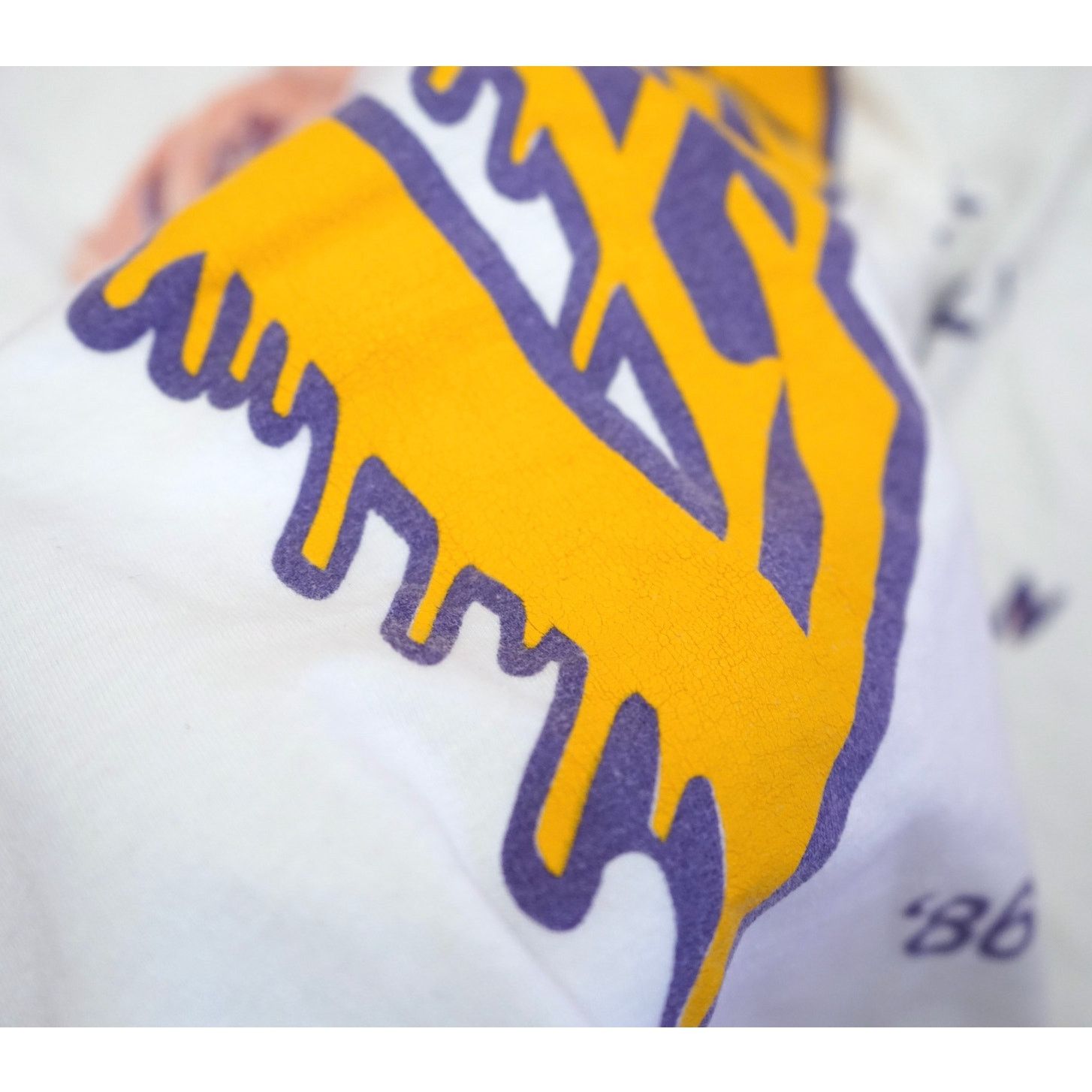 Vintage Vintage 80s Bootleg Los Angeles Lakers Back to Back Medium Size US M / EU 48-50 / 2 - 4 Thumbnail