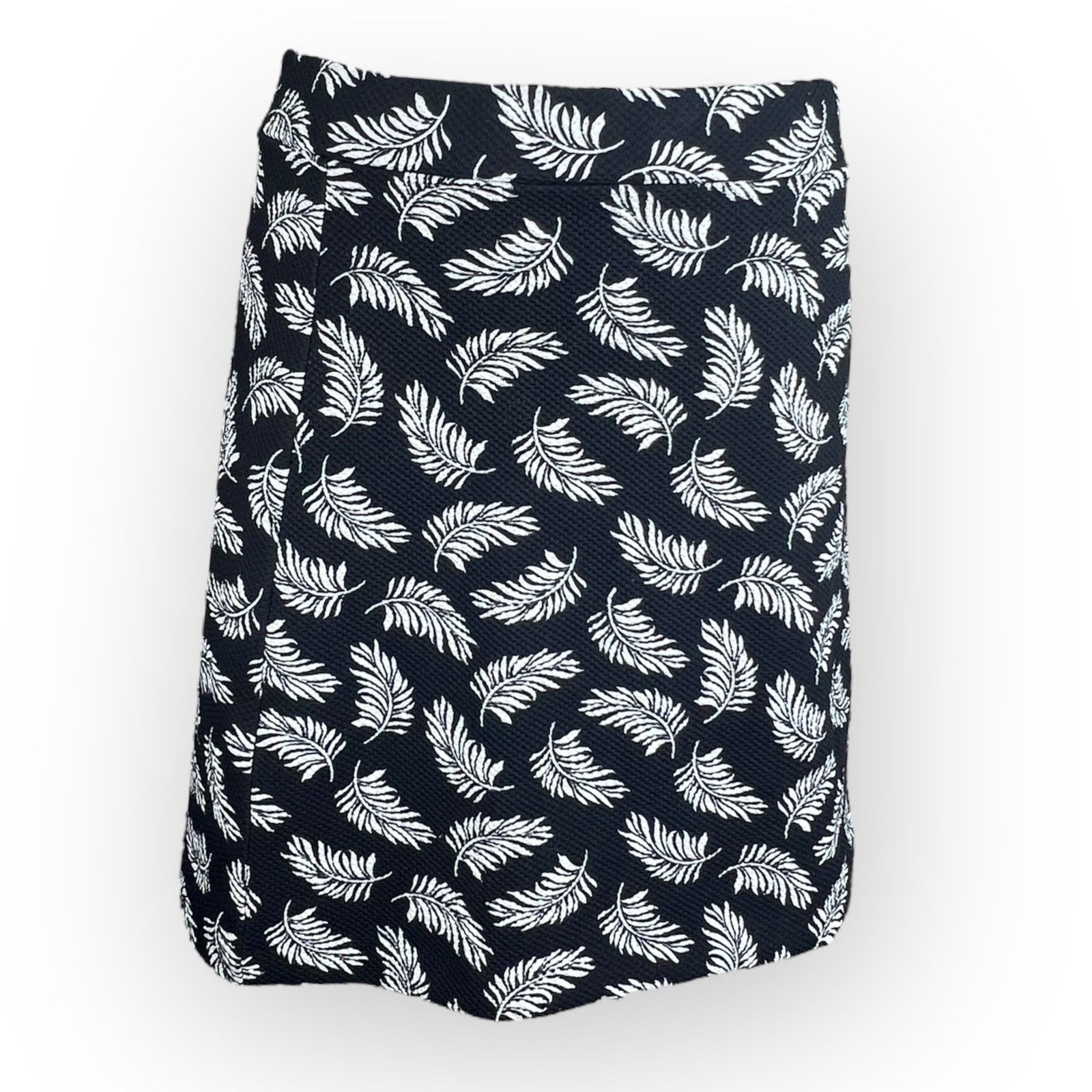 H&M H&M Feather Print Stretch Skirt - Black with White Feather Size 26" / US 2 / IT 38 - 6 Thumbnail