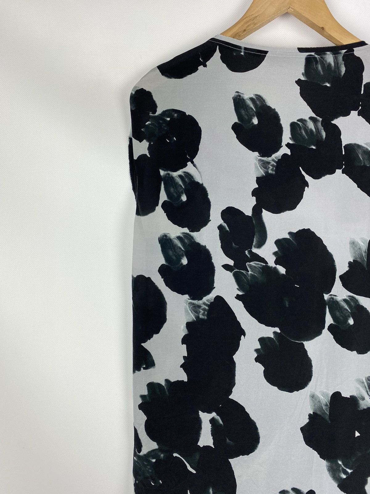 Allsaints Allsaints ladies silk Dissolve Riviera patterned dress Size M / US 6-8 / IT 42-44 - 16 Thumbnail